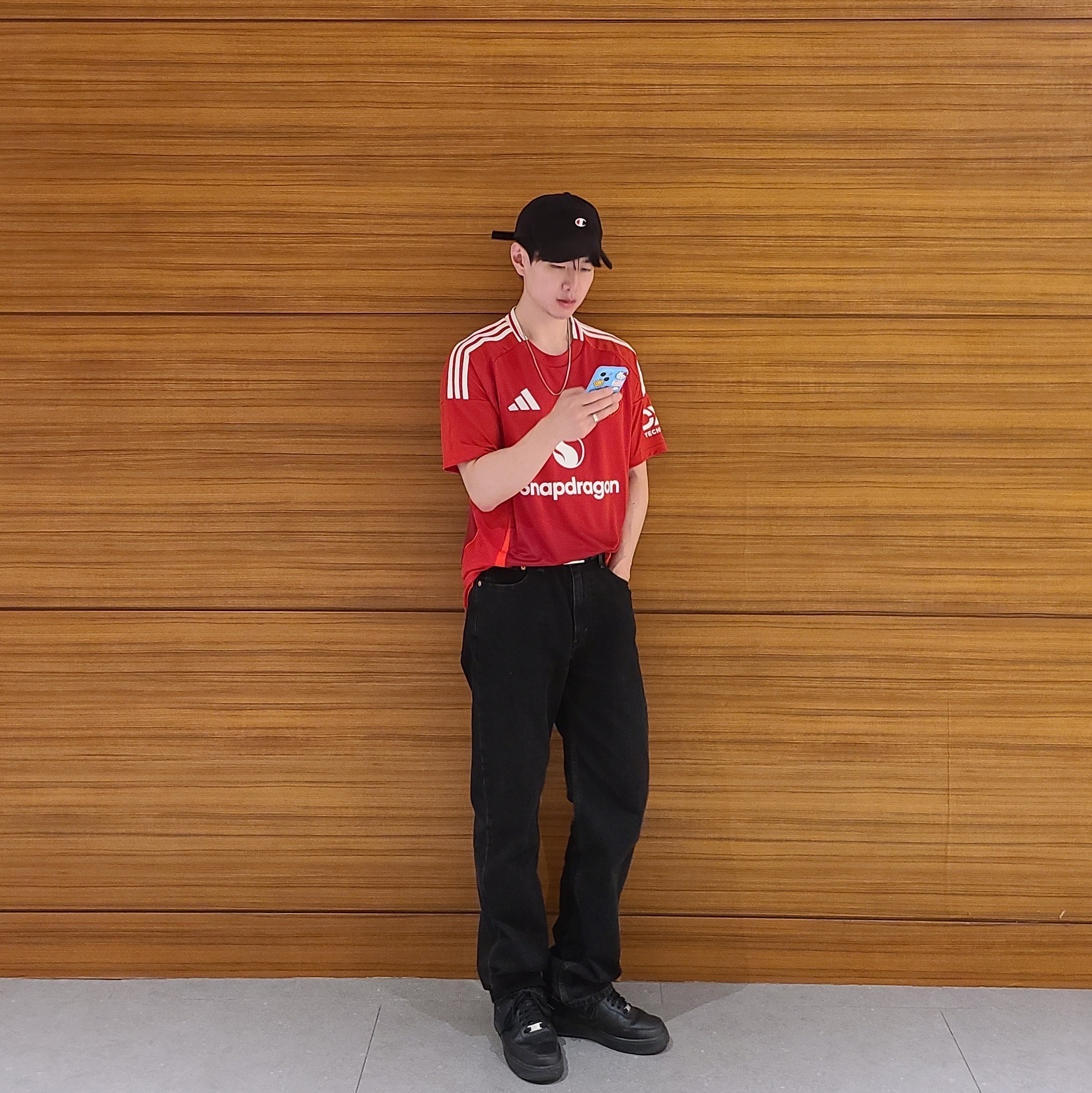Adidas Manchester United 2024/25 Home Jersey Manchester United FC Red - KR Sizing (Non Marking Ver.) 착용 스타일