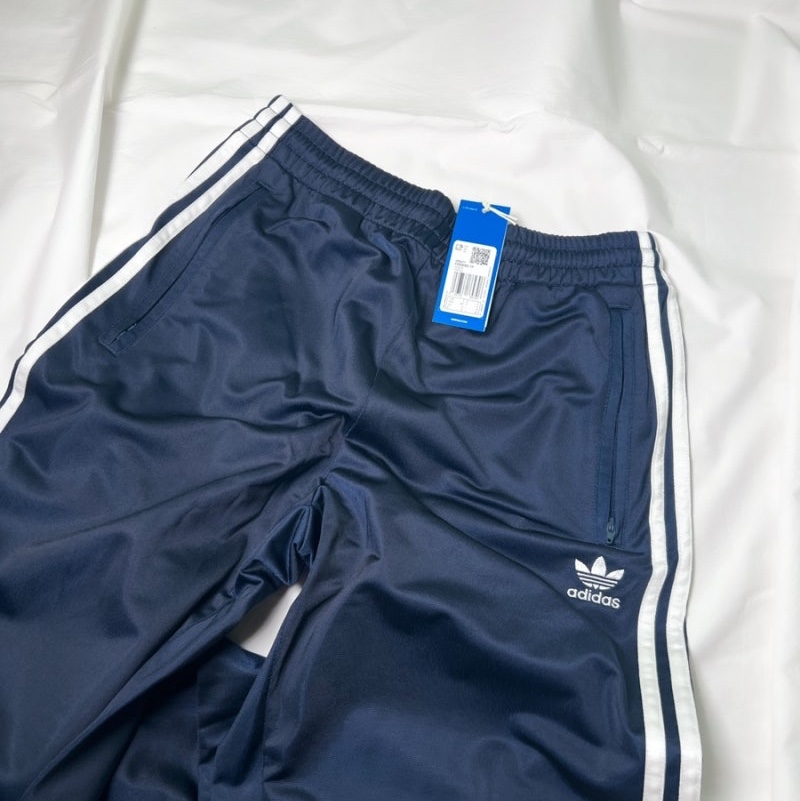 Adidas Adicolor Classics Firebird Track Pants Night Indigo - US Sizing 착용 스타일