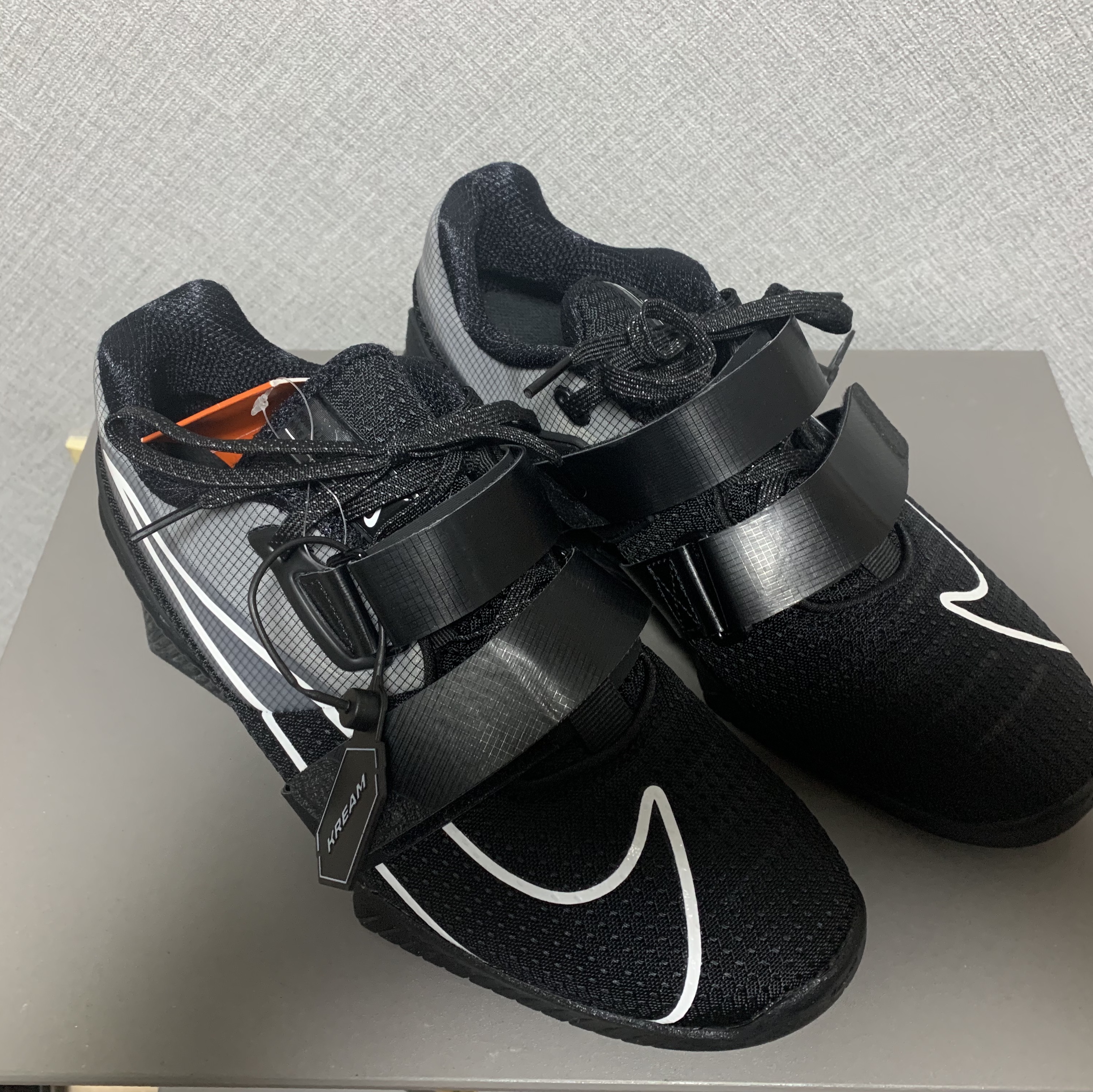 Nike Romaleos 4 Black White 착용 스타일 - 1