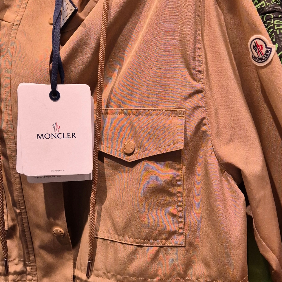 (W) Moncler Treberon Parka Jacket Beige - 23SS 착용 스타일 - 5