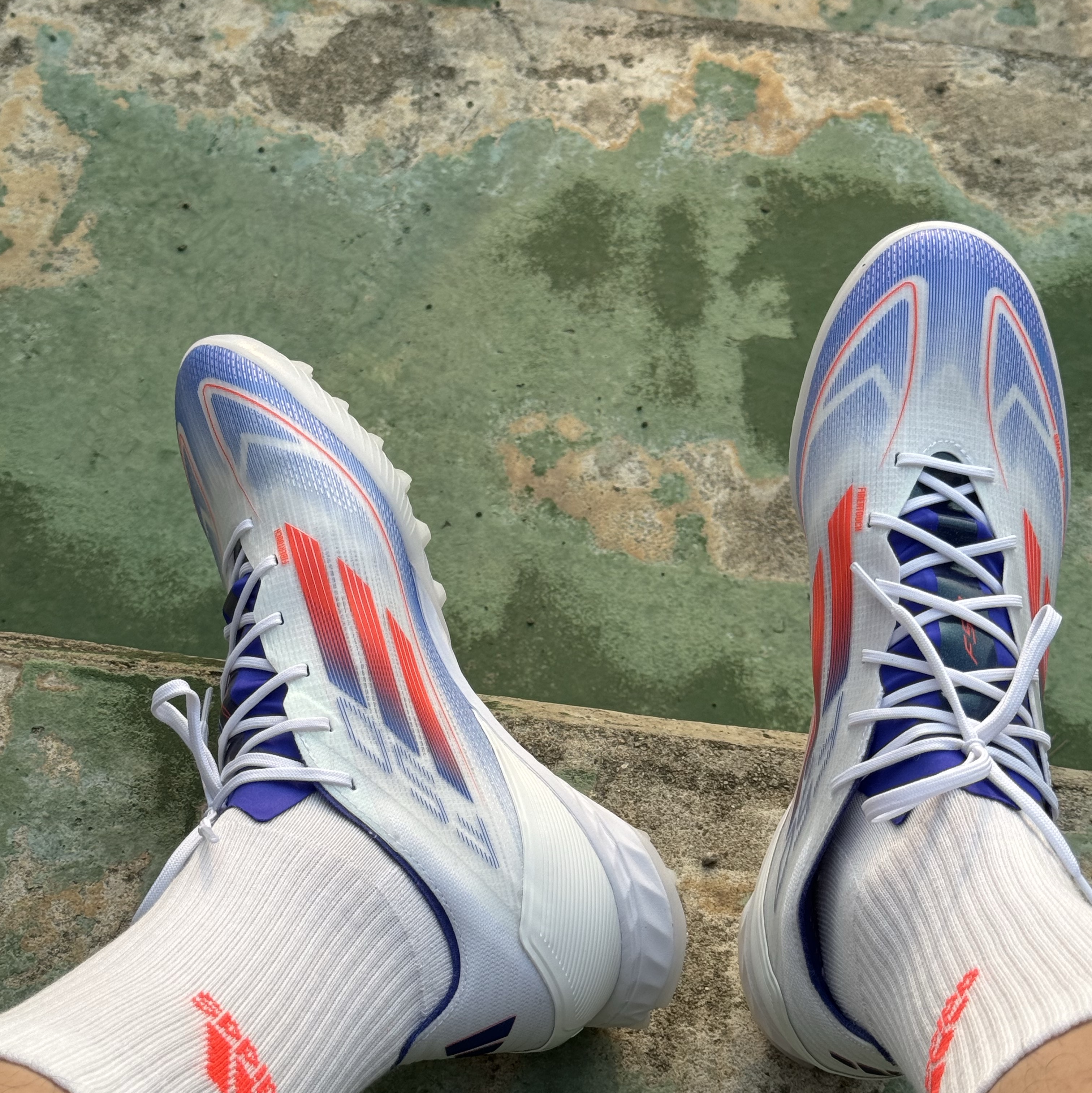 Adidas F50 Pro TF Cloud White 착용 스타일