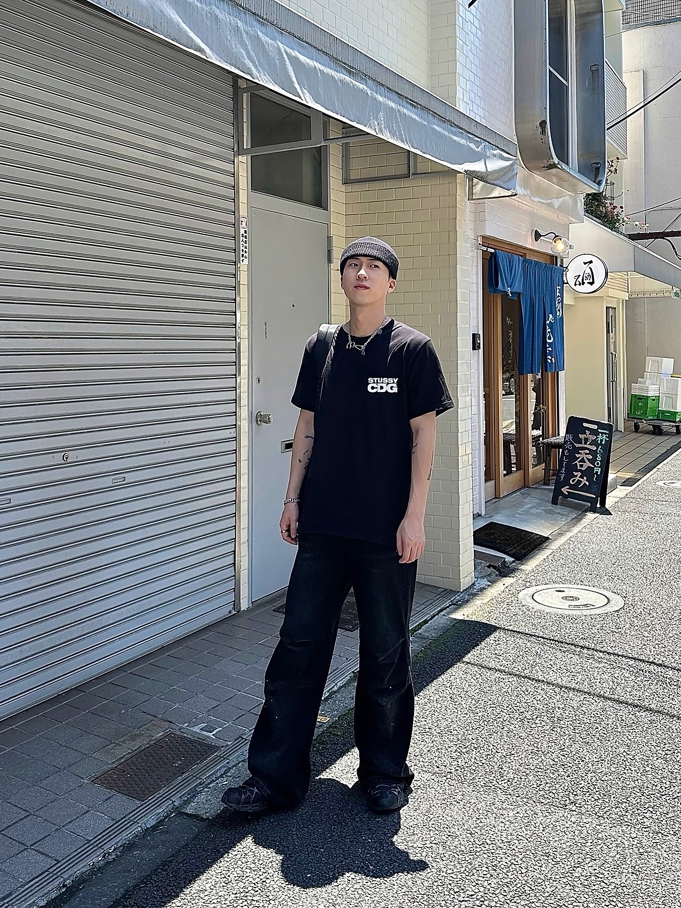 Stussy x CDG Surfman T-Shirt Black, CDG Backpack Black 착용 스타일 - 3