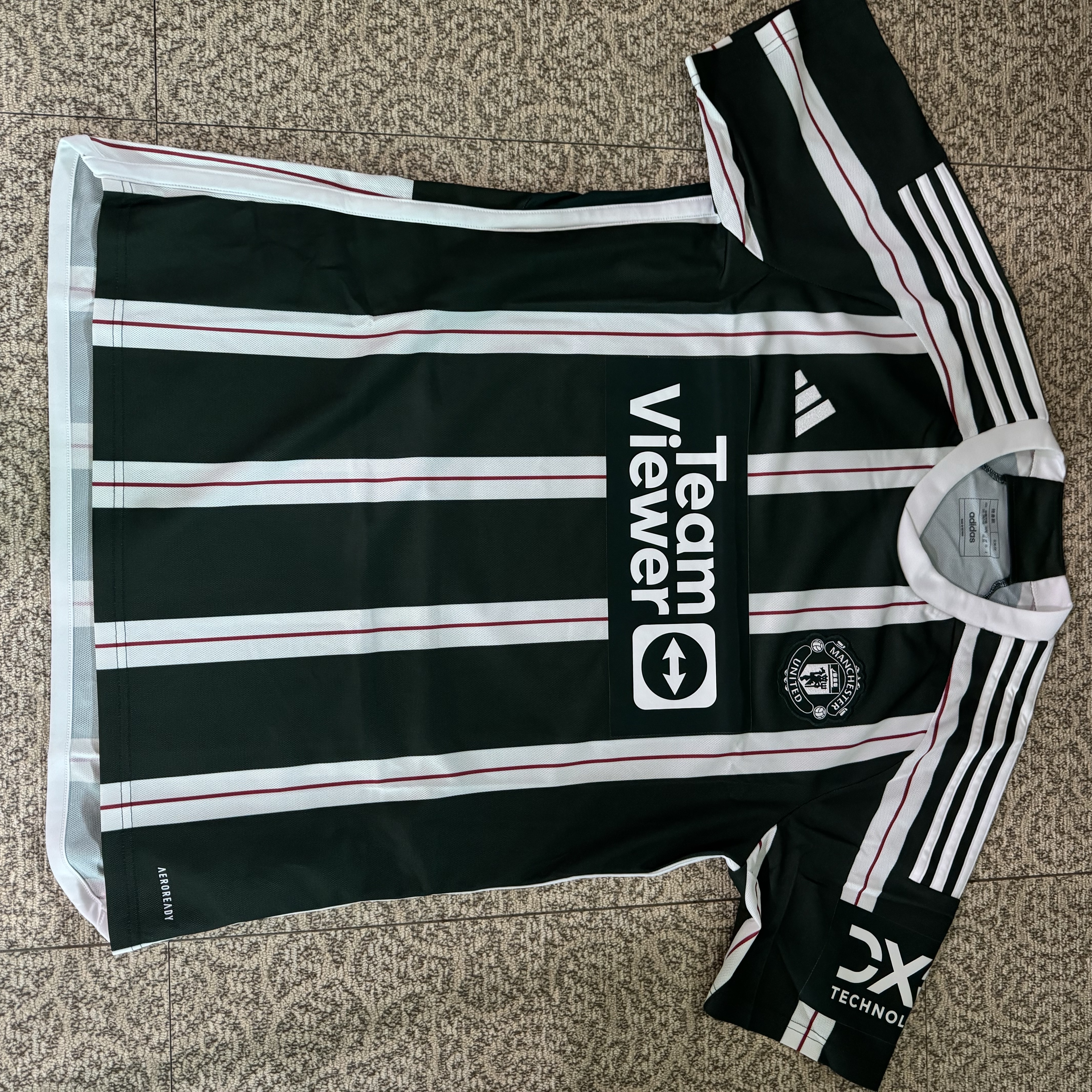 Adidas Manchester United 2023/24 Away Jersey Green Night Core White - KR Sizing (Non Marking Ver.) 착용 스타일