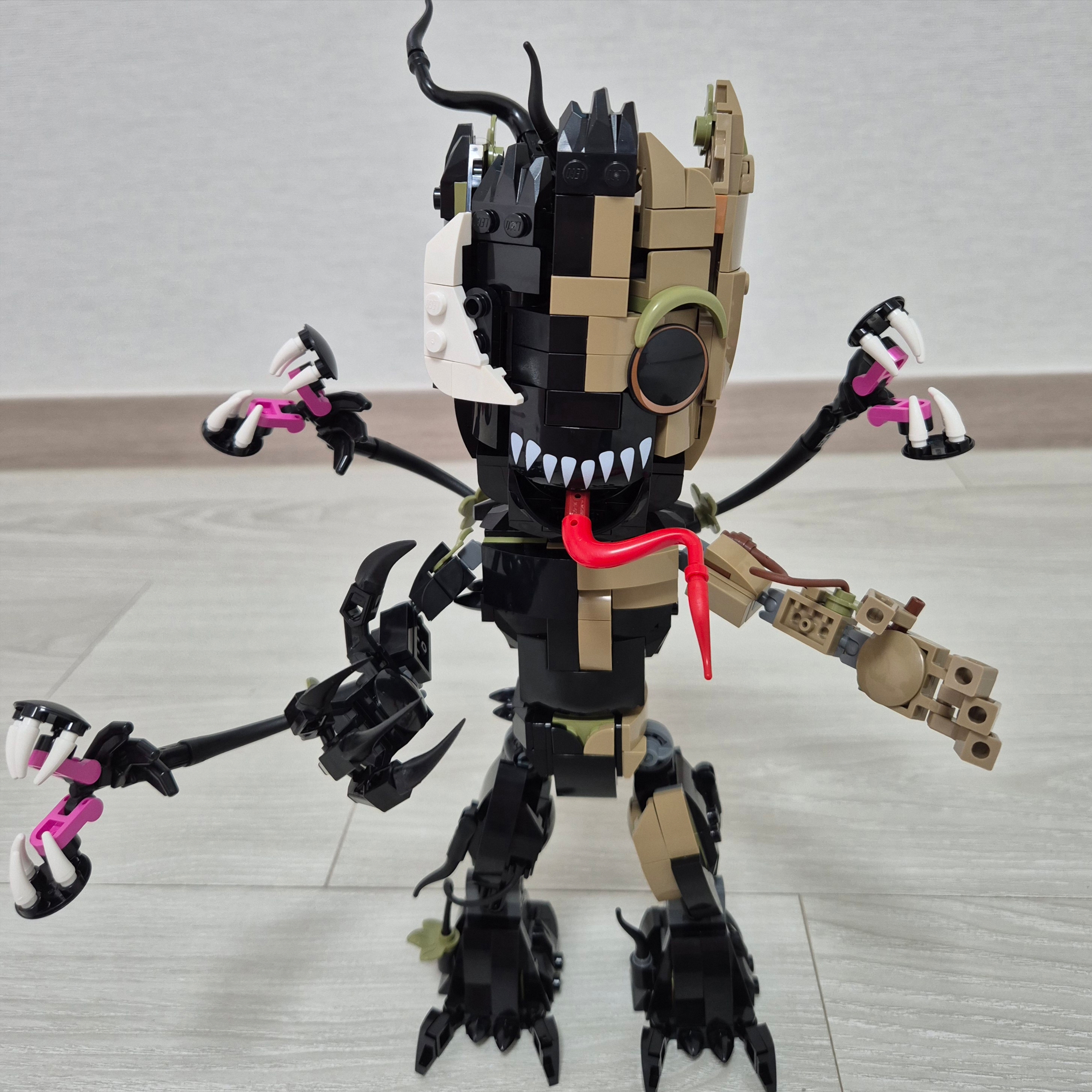 Lego Venomized Groot 착용 스타일