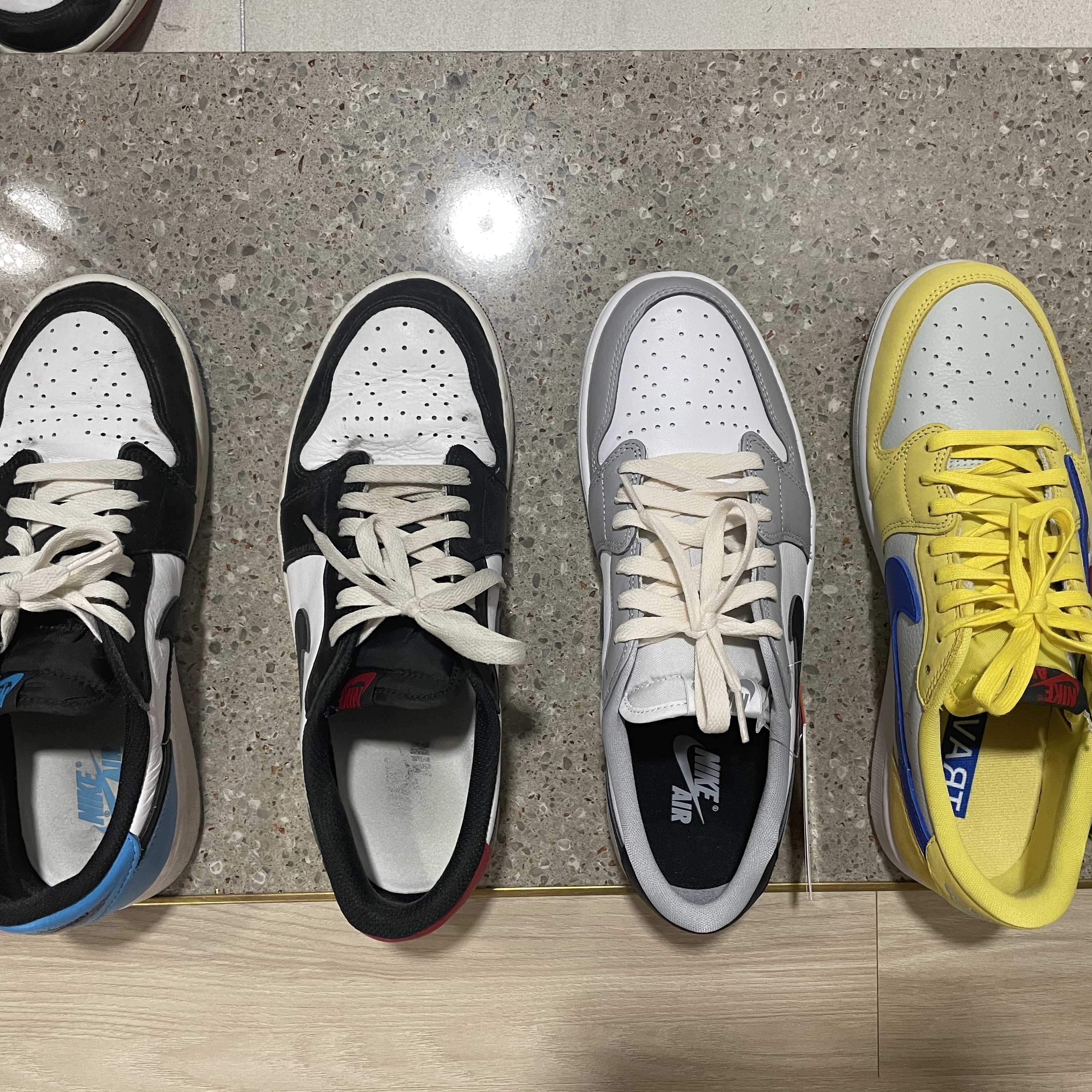 (W) Jordan 1 x Travis Scott Retro Low OG SP Canary 착용 스타일 - 2