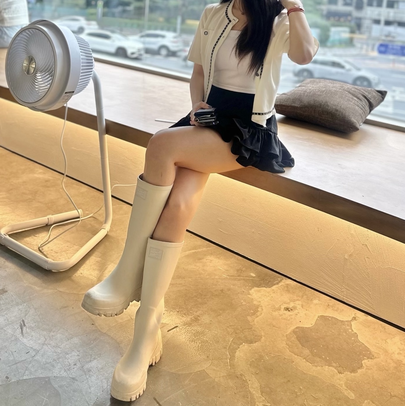 (W) Rockfishweatherwear Flatform Long Rain Boots Cream 착용 스타일