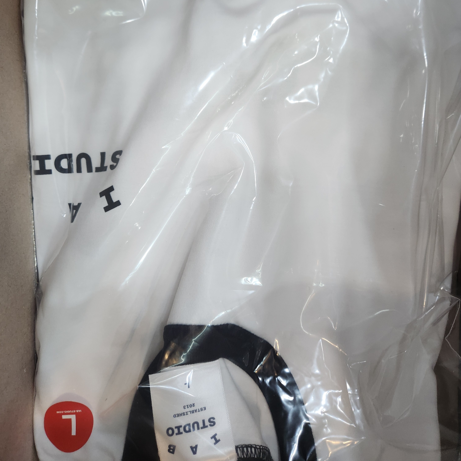 IAB Studio Established T-Shirt White Black 착용 스타일