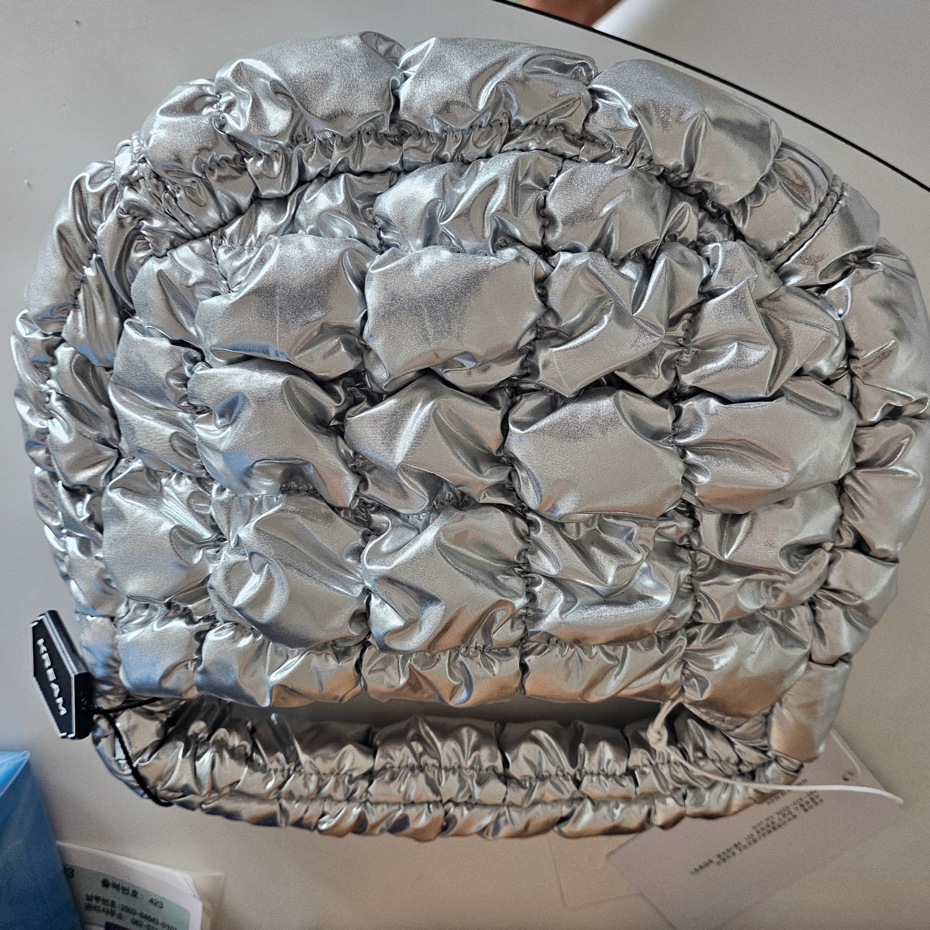 COS Quilted Micro Bag Silver 착용 스타일