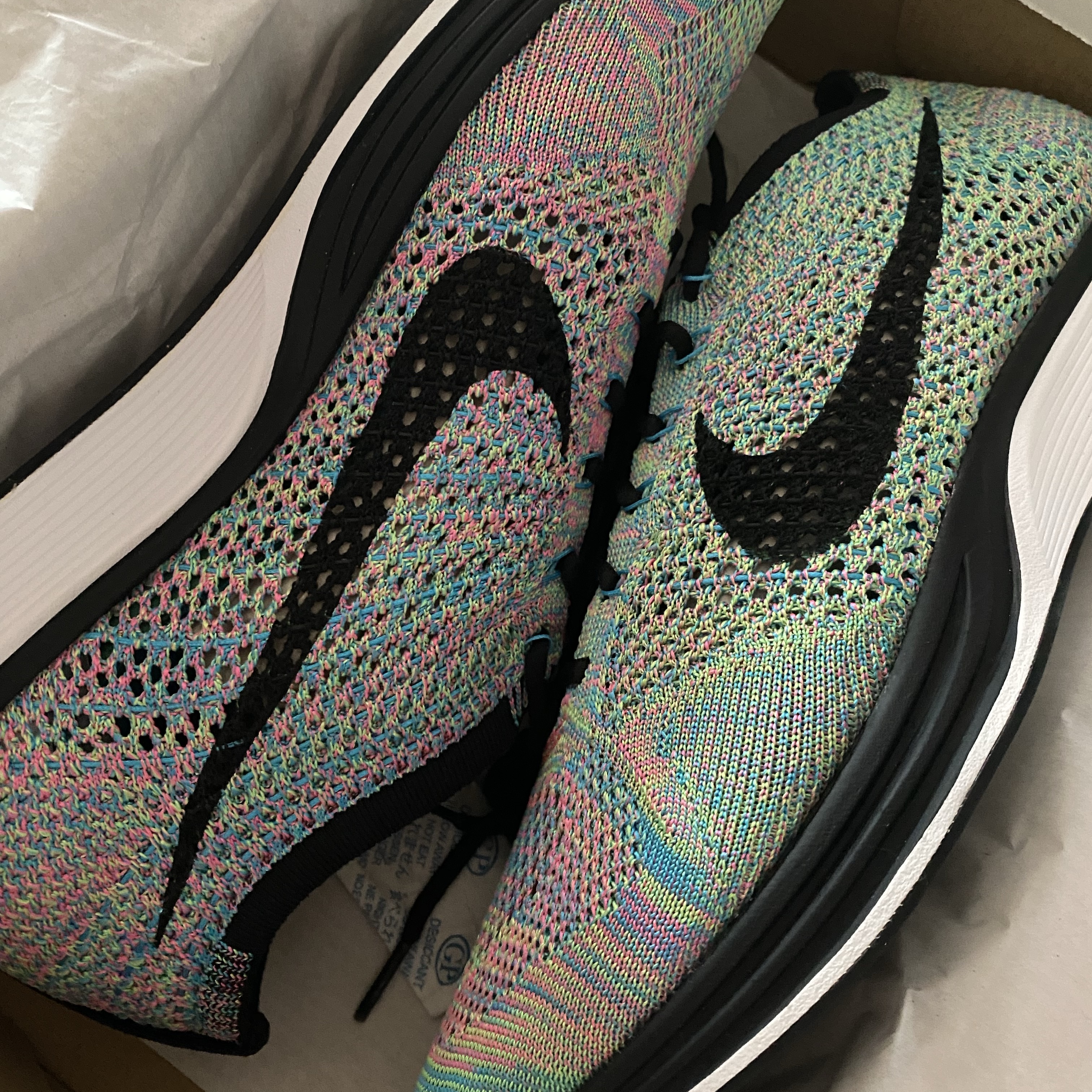 Nike Flyknit Racer Multi-Color 2.0 (2015/2017) 착용 스타일