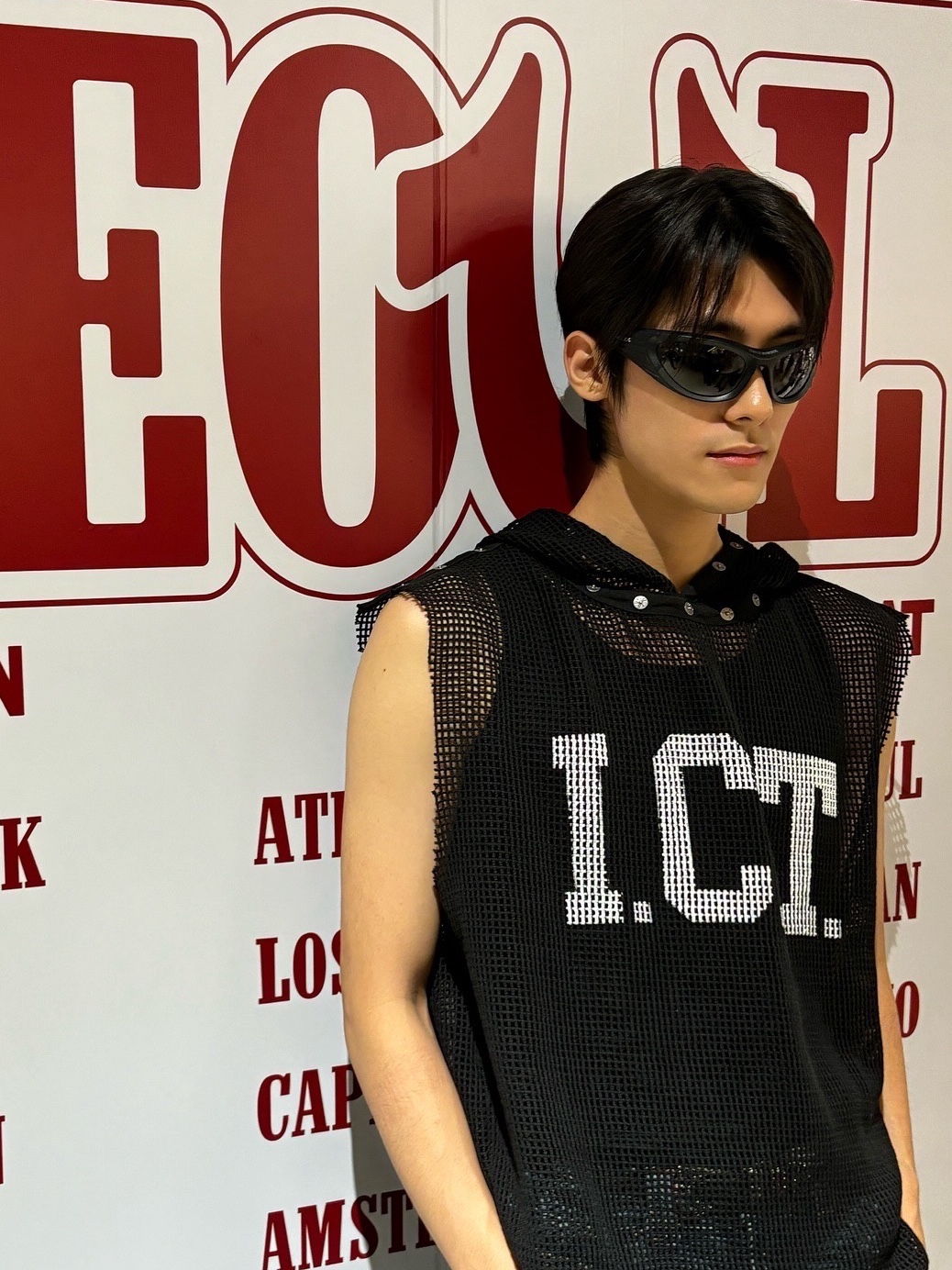 True Religion x Icyto Danger Net Sleeveless Black, Icyto x True Religion Danger Net Sleeveless Black 착용 스타일