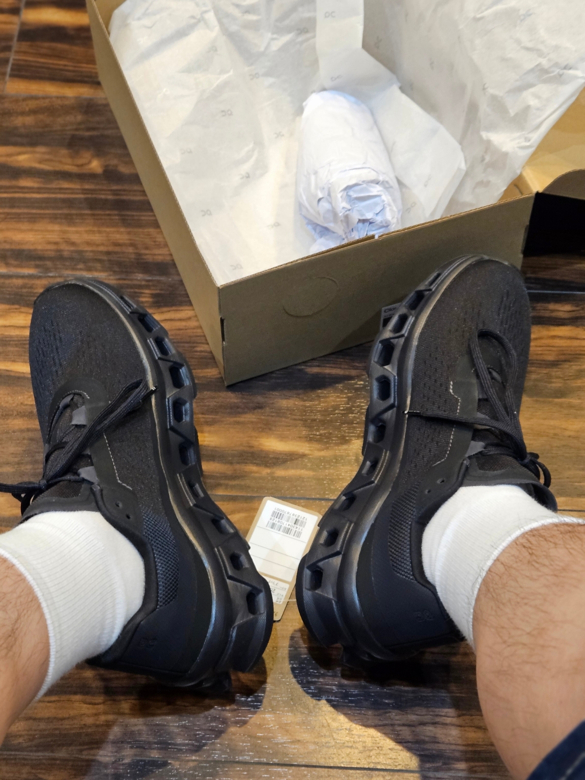 On Running Cloudmonster All Black 착용 스타일 - 2