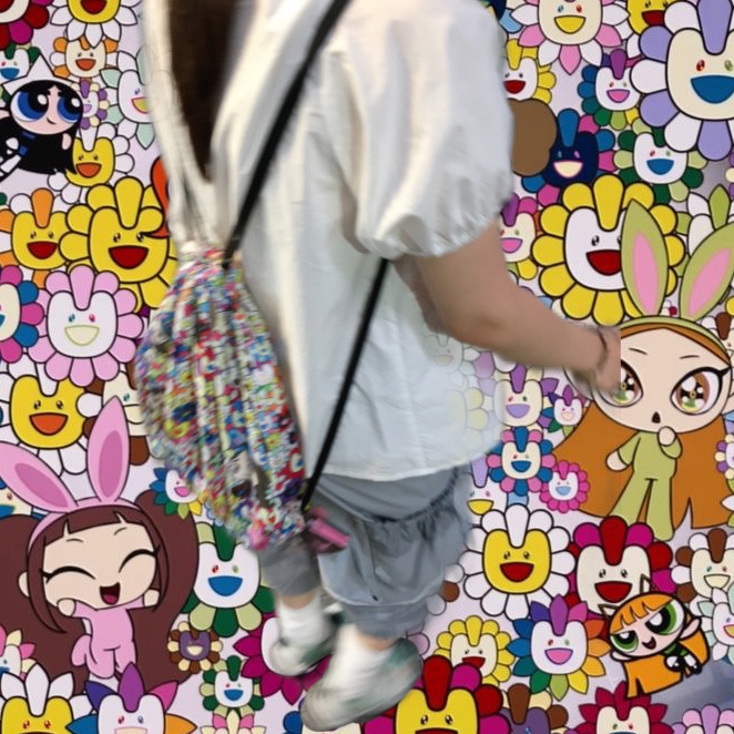 NewJeans Supernatural NJ x Murakami Drawstring Bag Ver., (W) Keen Newport H2 Granite Green Terrazzo 착용 스타일