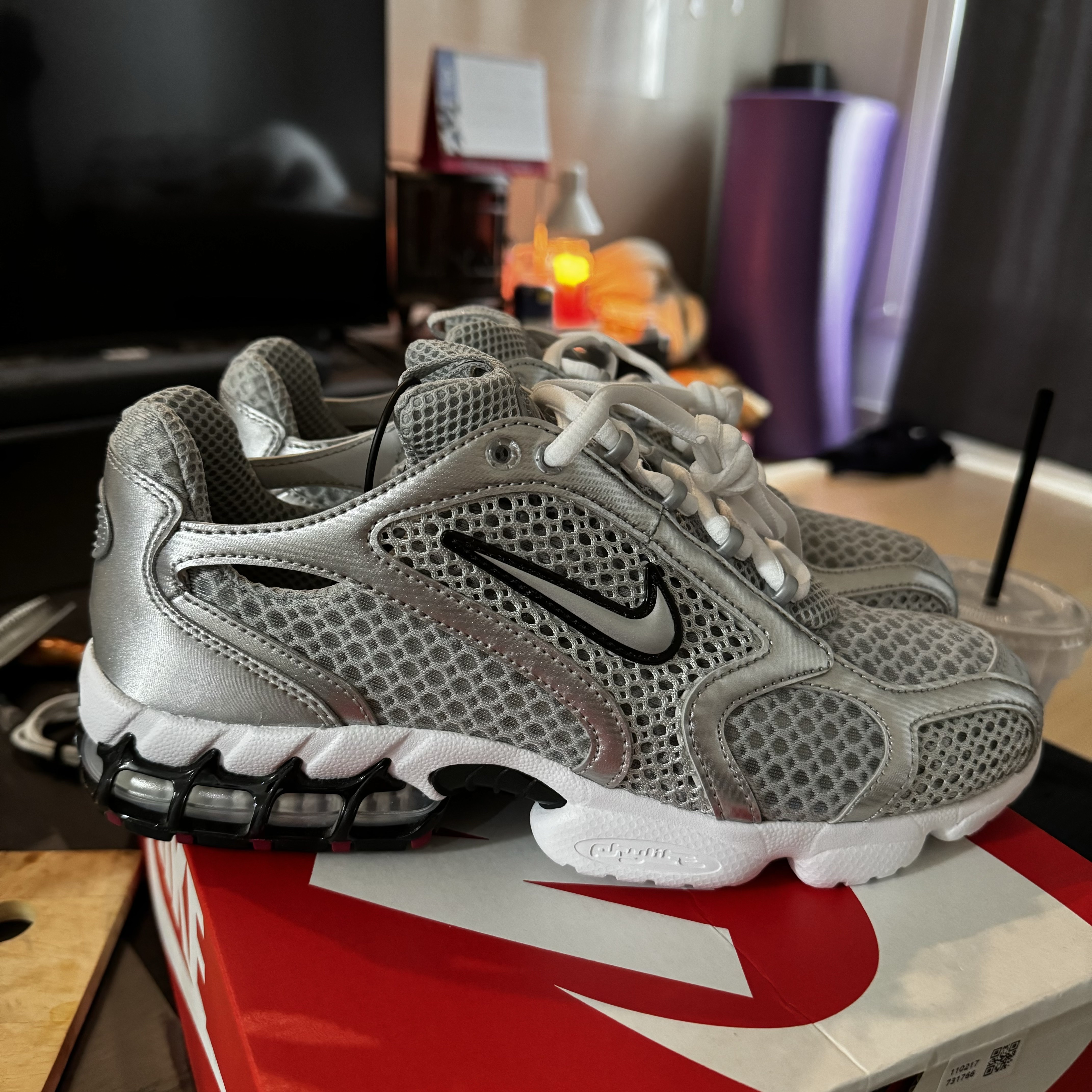 Nike Air Zoom Spiridon Cage 2 Metallic Silver 착용 스타일