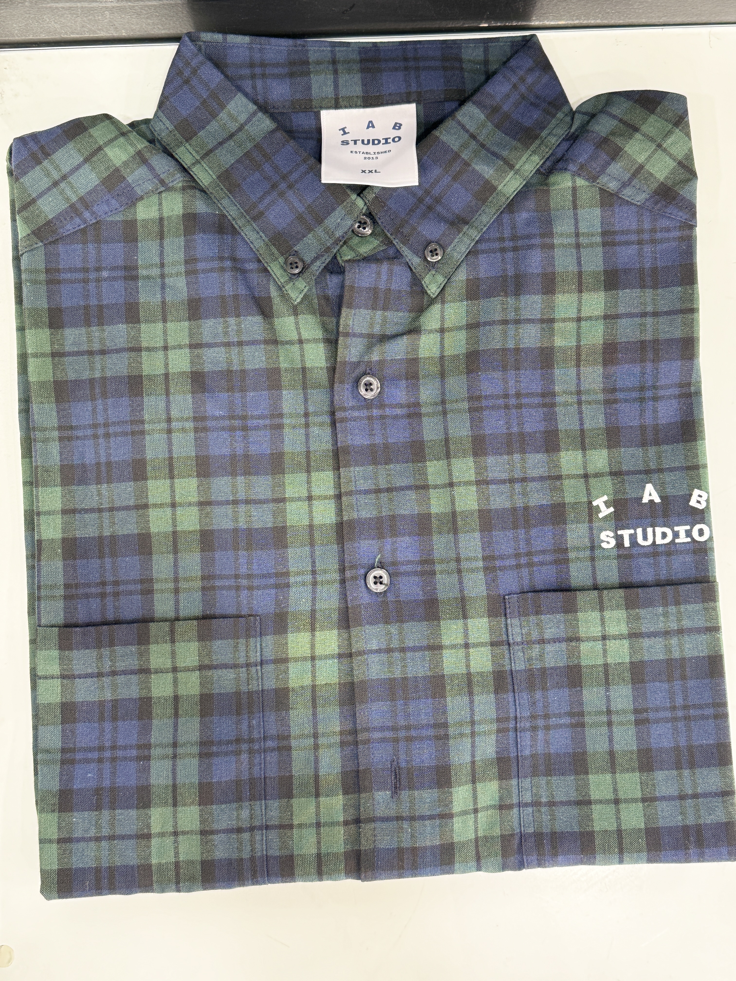 IAB Studio Blackwatch Tartan Shirt Blue Green 착용 스타일