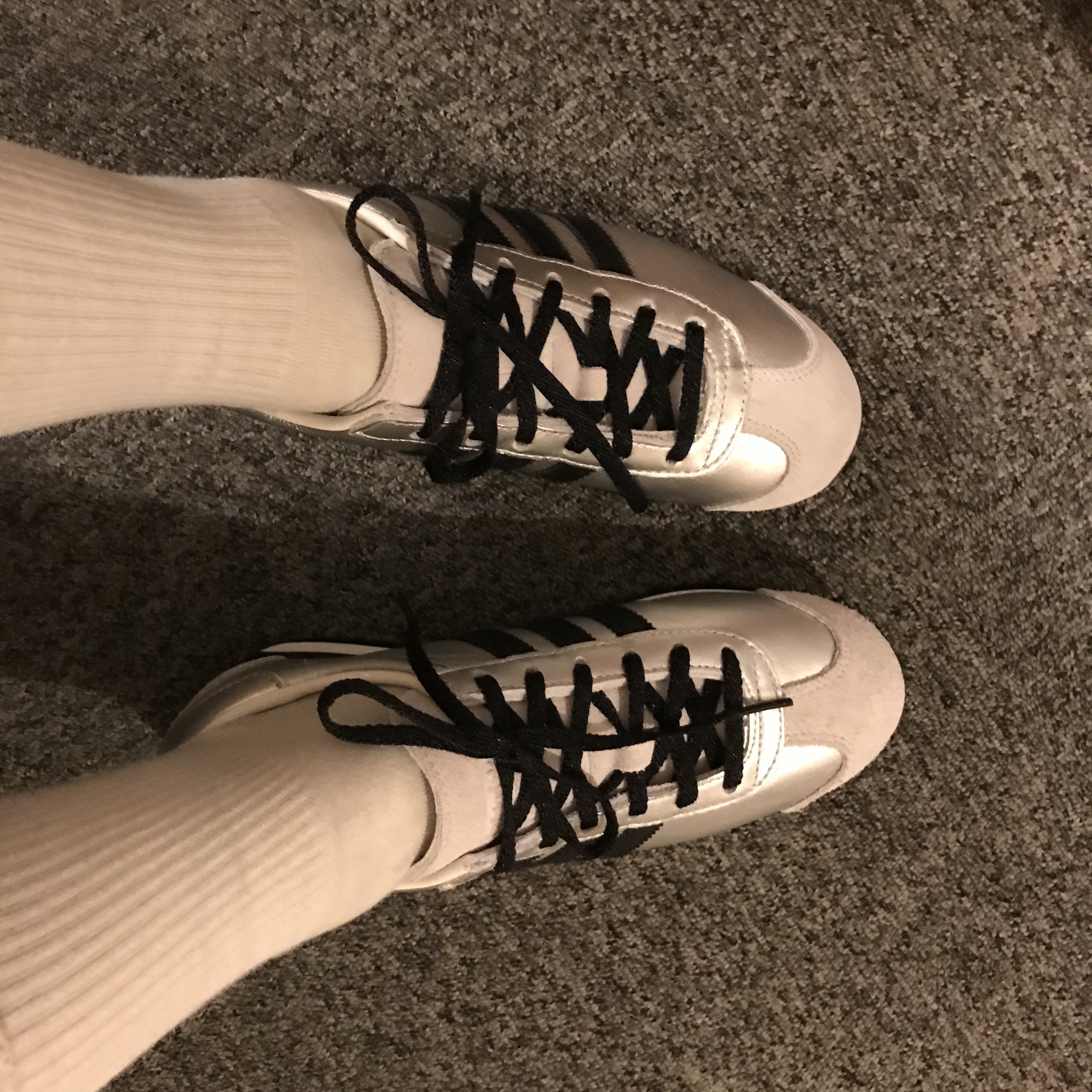 (W) Adidas Country OG Off White Core Black 착용 스타일