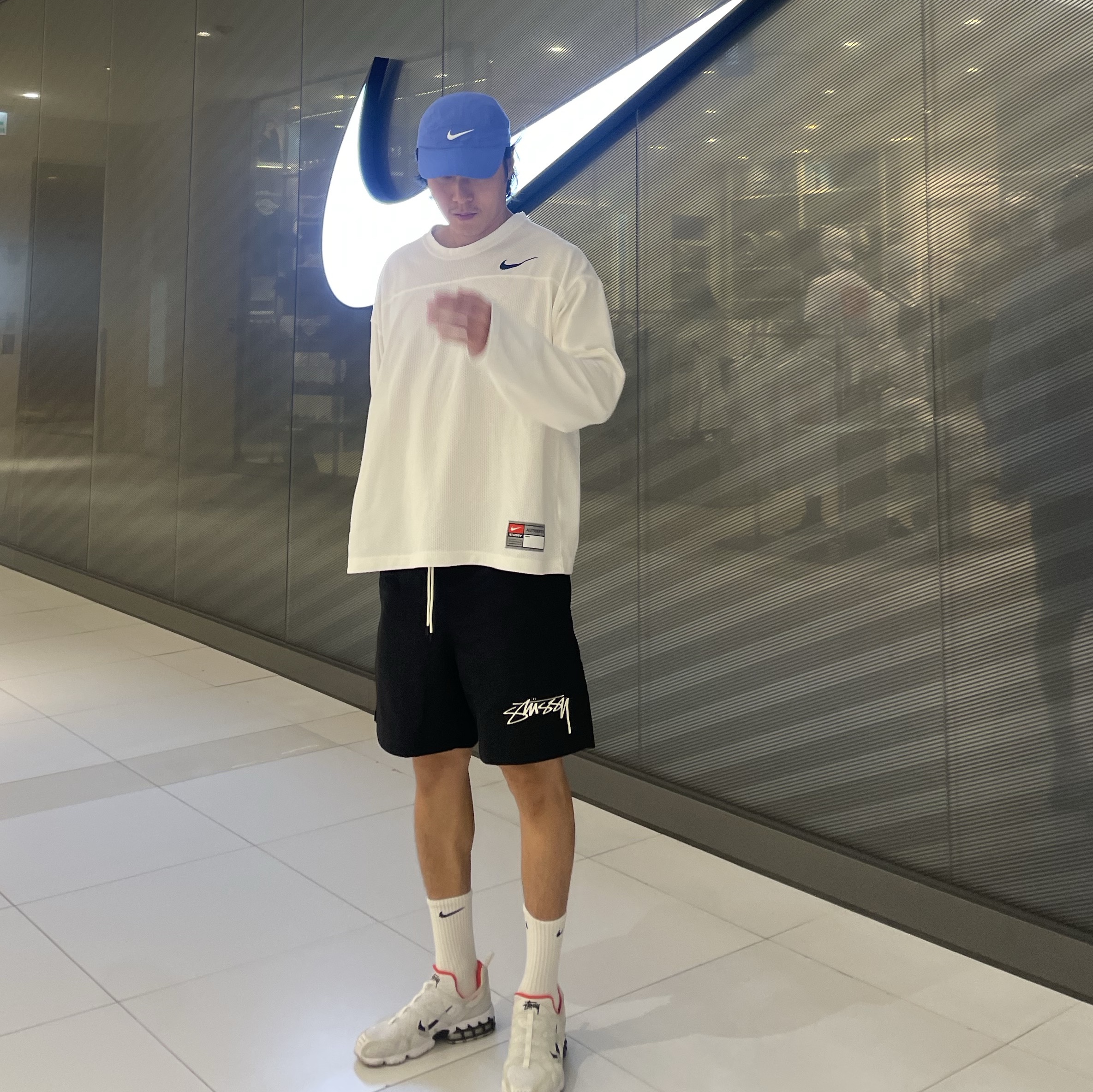 Nike x Stussy Shorts Black (FJ9167-010), Nike x Stussy Long Sleeve Top Sail (FJ9164-133) 착용 스타일 - 6