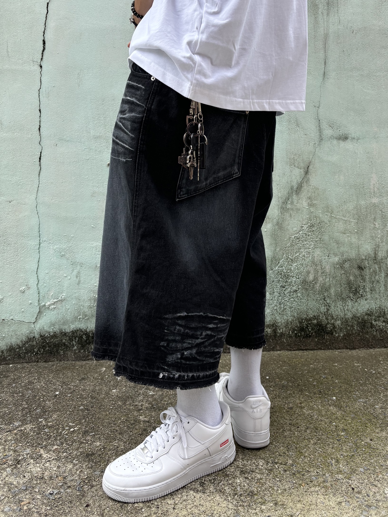 Nike x Supreme Air Force 1 Low White 착용 스타일 - 4