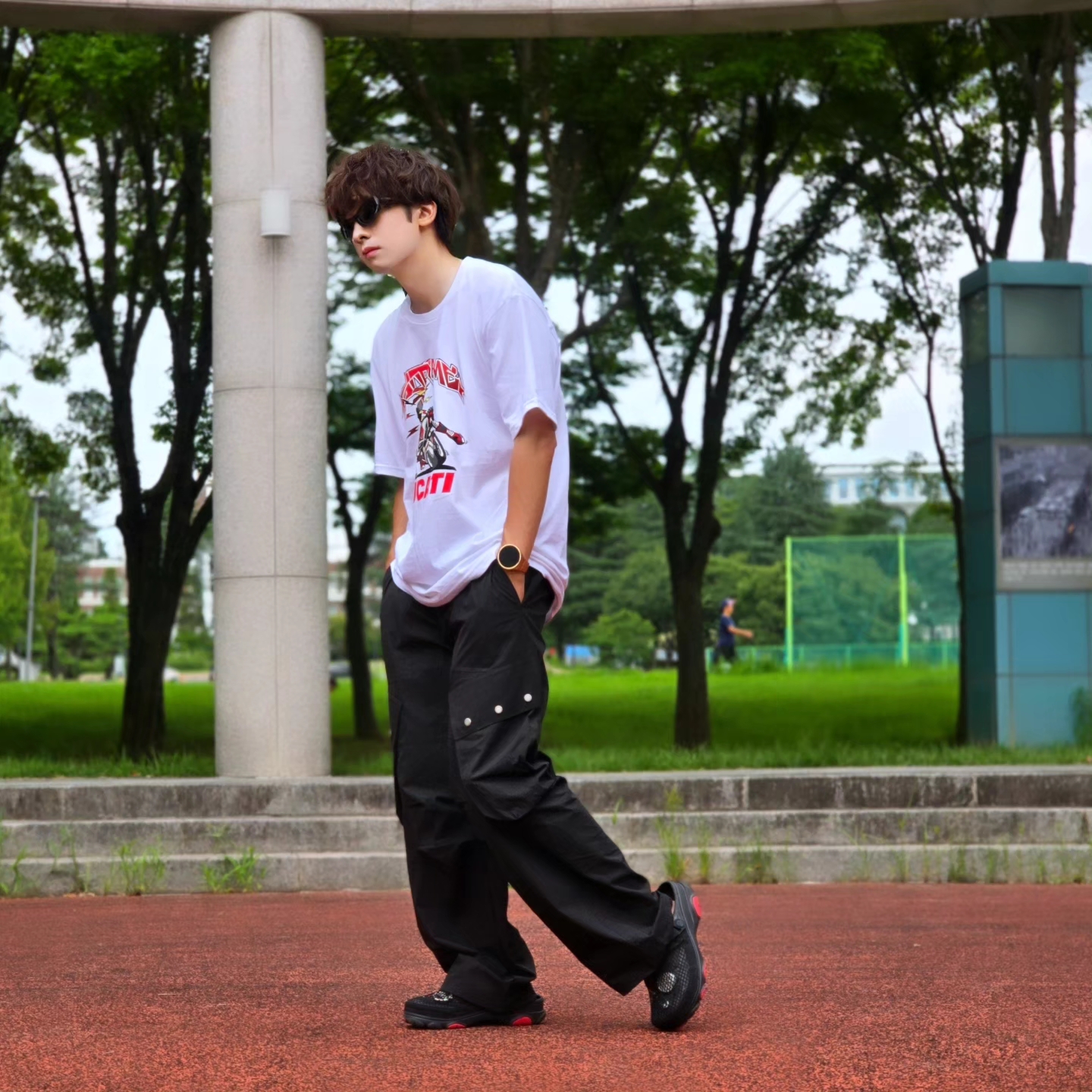 Supreme x Ducati Bike T-Shirt White - 24SS, Samsung Galaxy Watch6 44mm LTE Silver (Korean Ver.) 착용 스타일 - 5