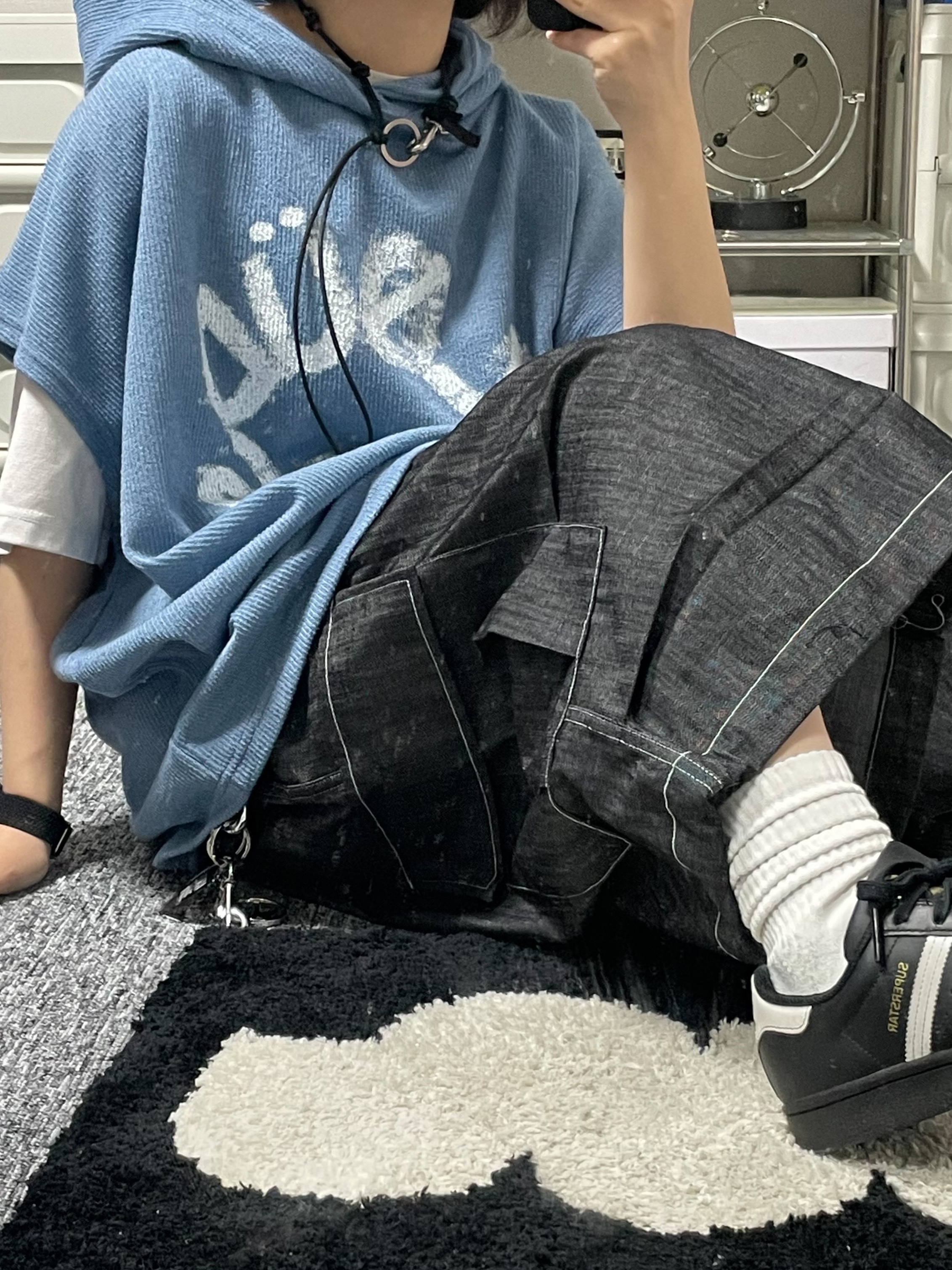 Our Legacy Ladon Leather Keychain Black, Adidas Superstar Core Black White 착용 스타일 - 4