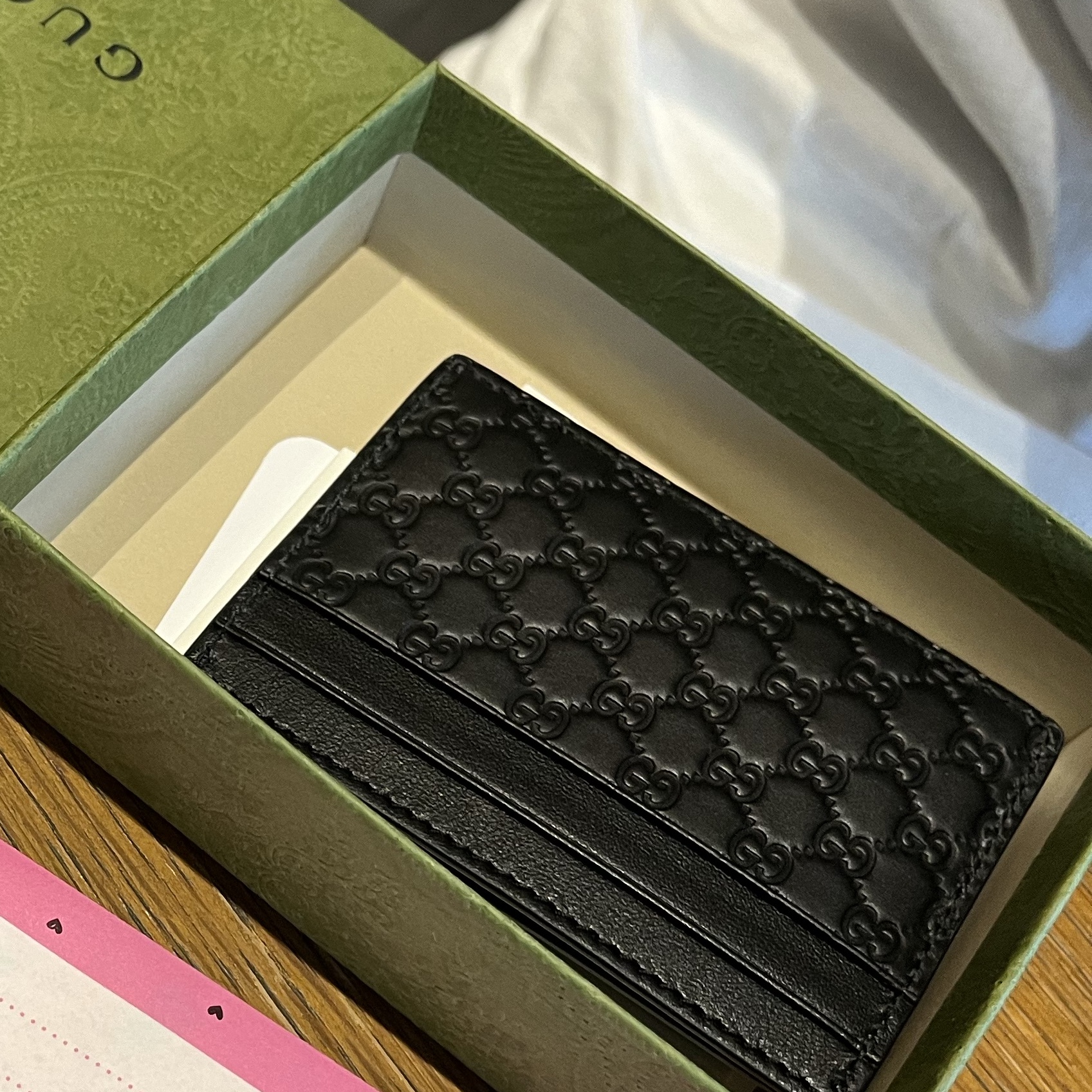 Gucci Micro GG Ssima Card Case Black 착용 스타일