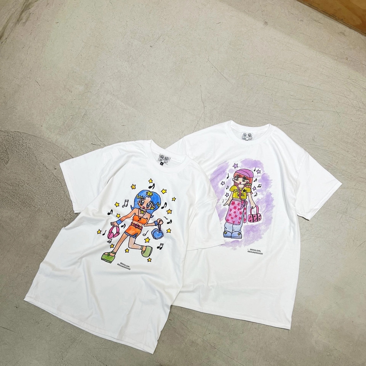 Soulpussycat Soulgirl Loves Music T-Shirt No. 2 White, Soulpussycat Soulgirl T-Shirt No. 2 White 착용 스타일