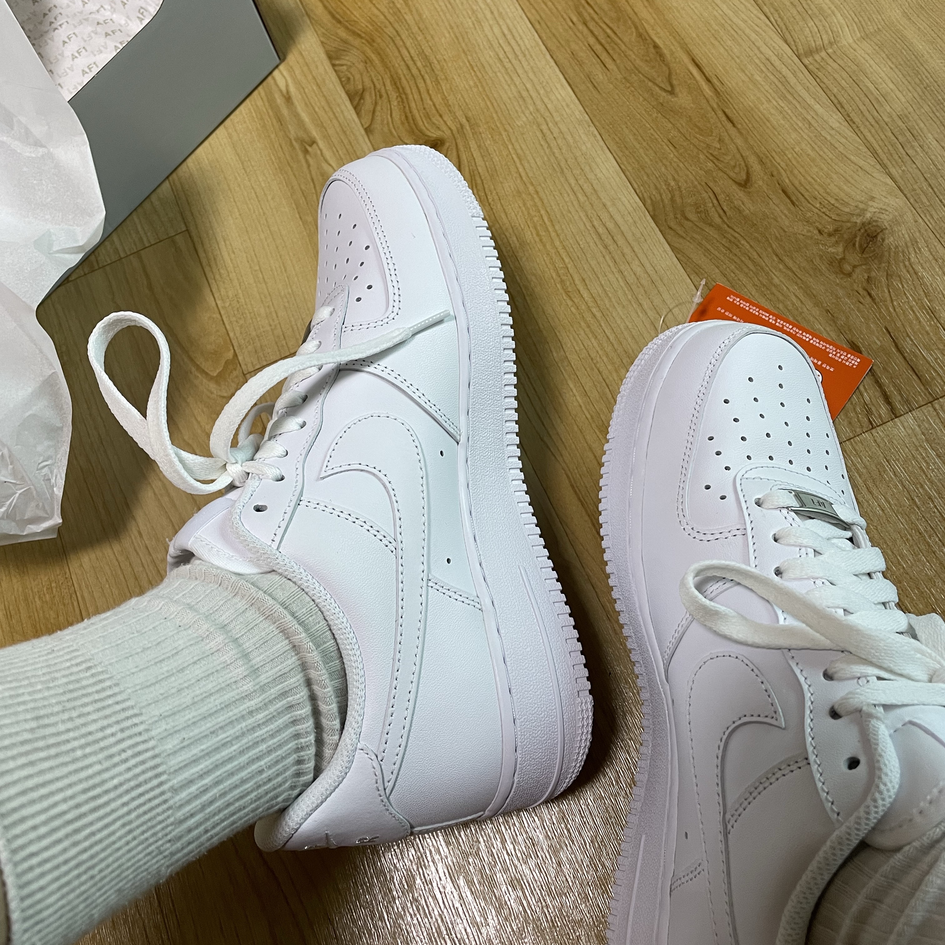 Nike Air Force 1 '07 Low White 착용 스타일 - 2