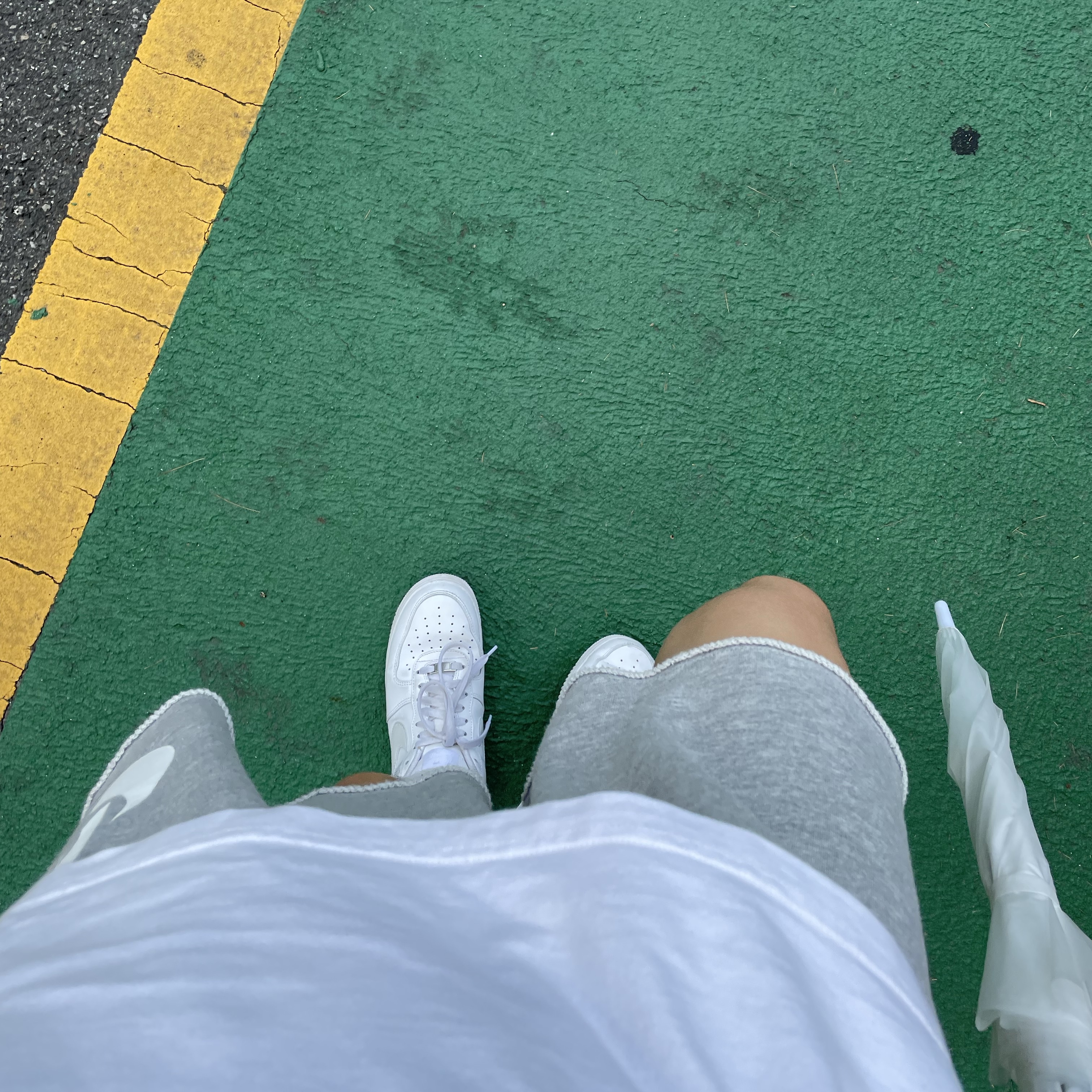 Nike Air Force 1 '07 Low White 착용 스타일 - 1