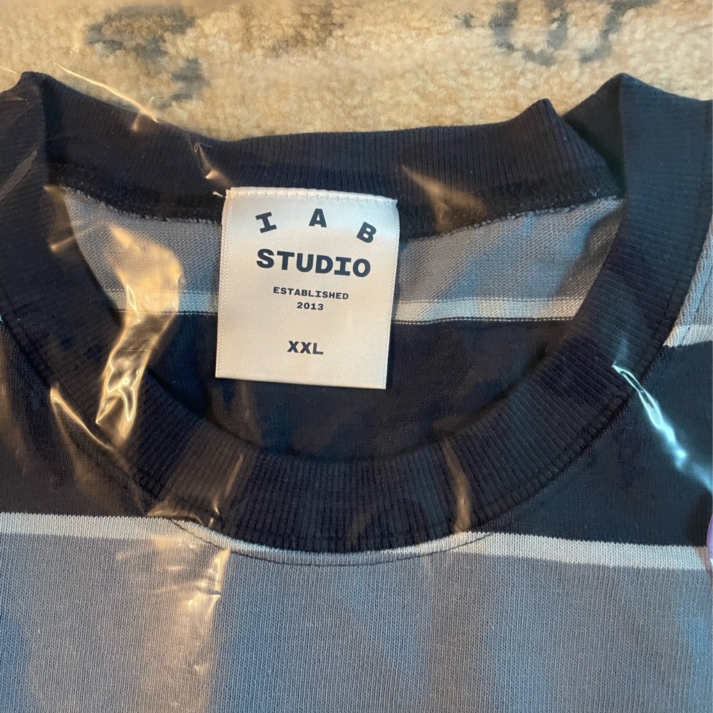 IAB Studio Striped T-Shirt Blue White 착용 스타일 - 3