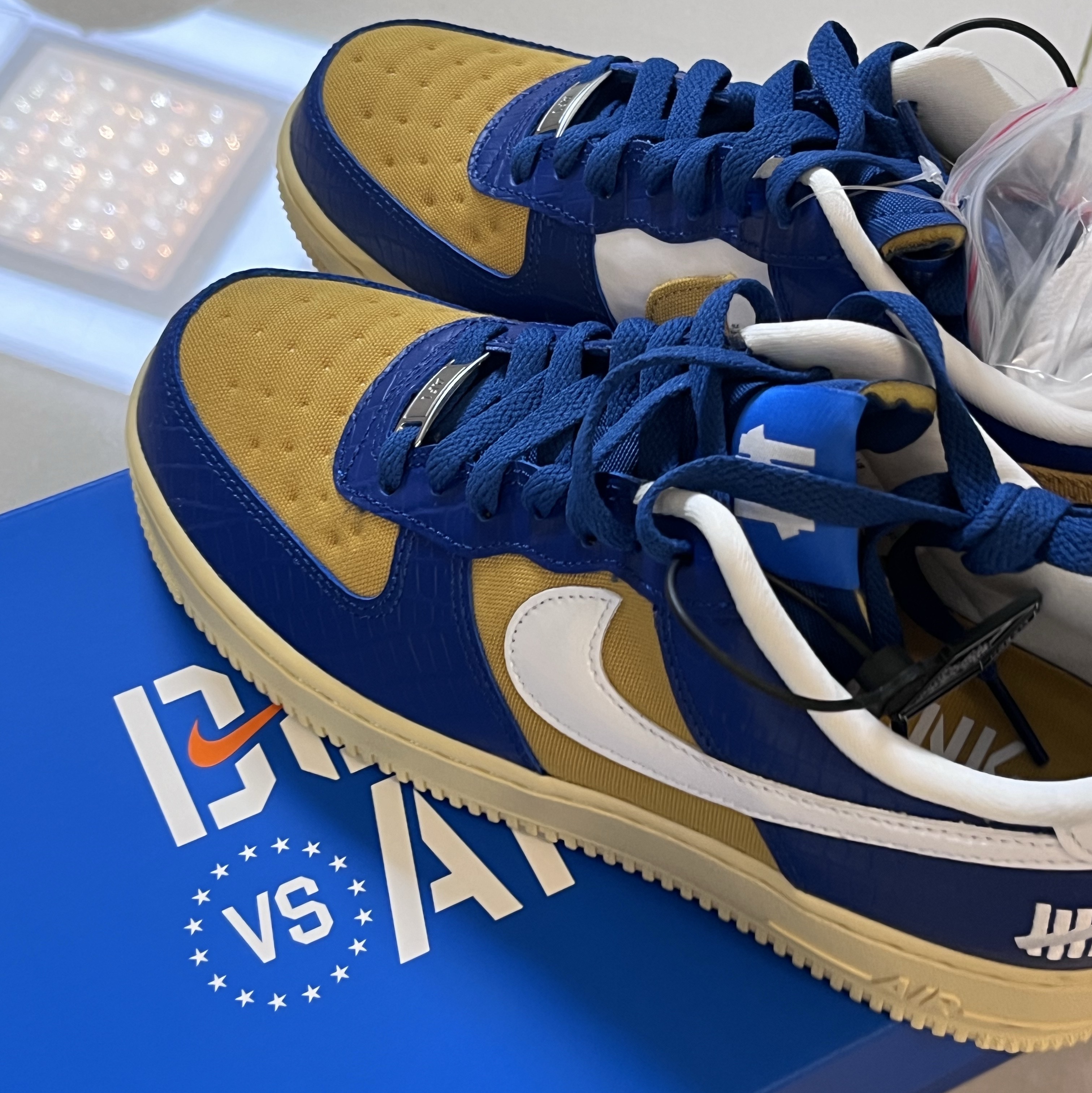 Nike x Undefeated Air Force 1 Low SP 5 On It Court Blue 착용 스타일