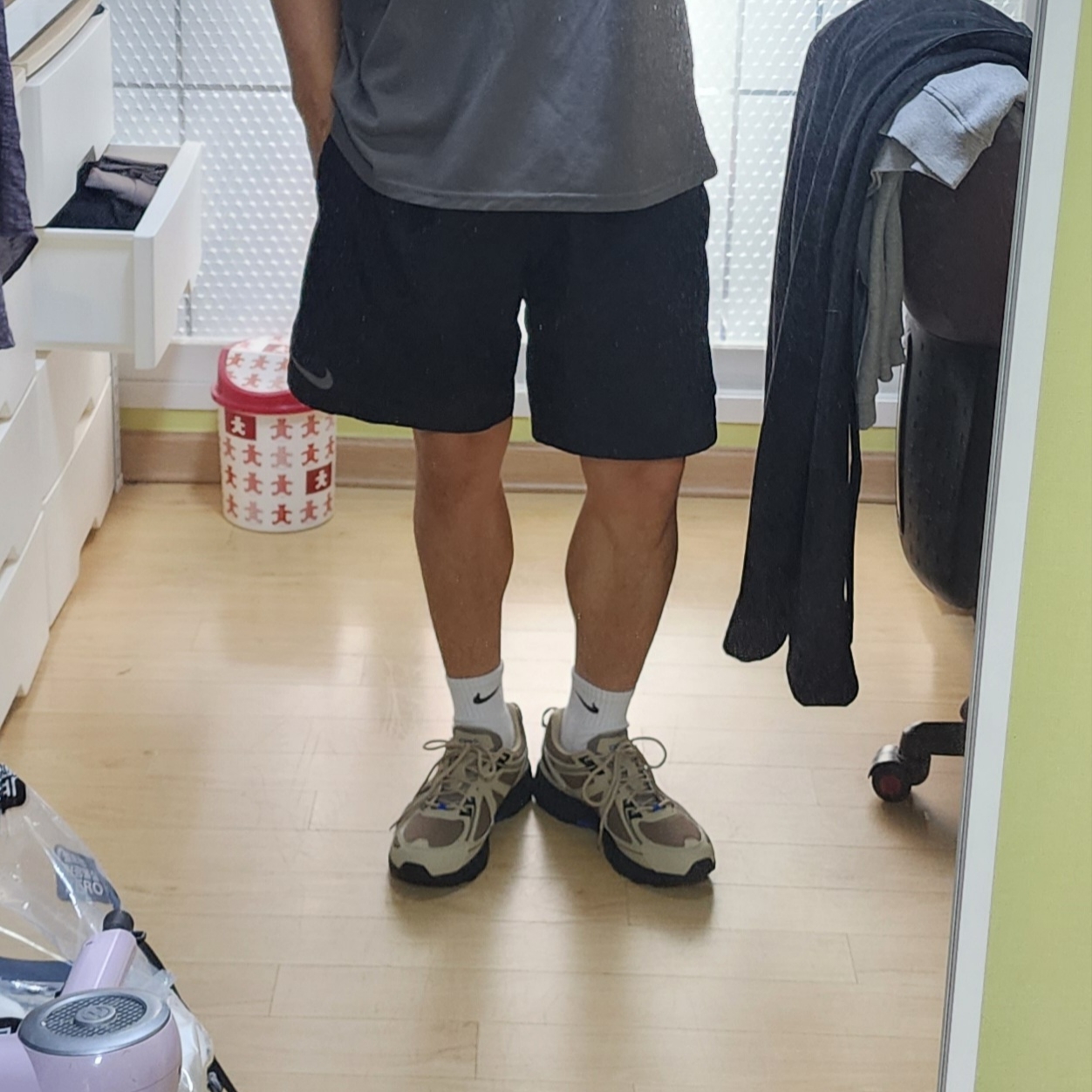 Asics Gel-Venture 6 SPS Pepper Black 착용 스타일