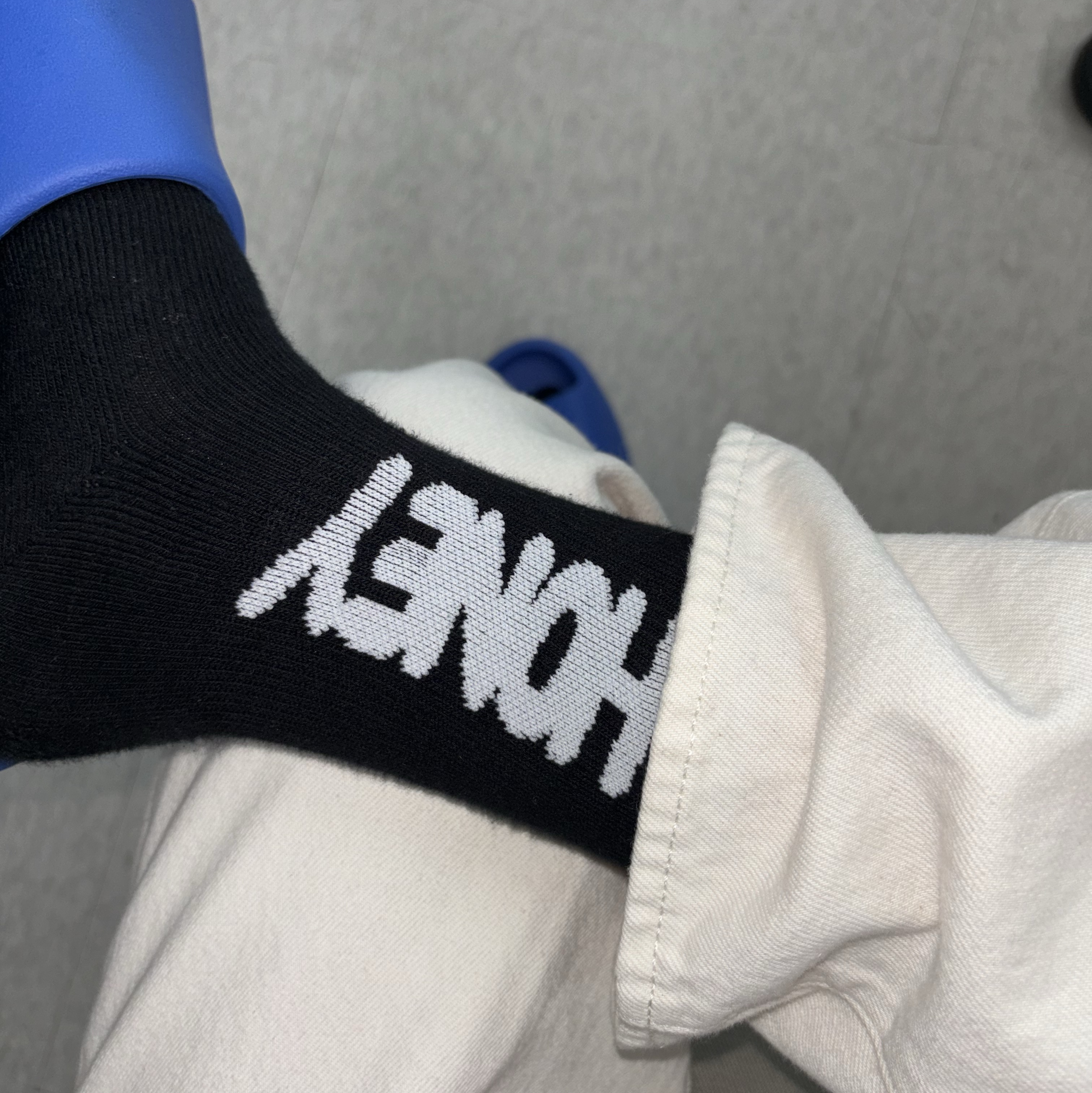 Honey Scoop House Honey Logo Socks 2Pack Multi, Adidas Yeezy Slide Azure 착용 스타일