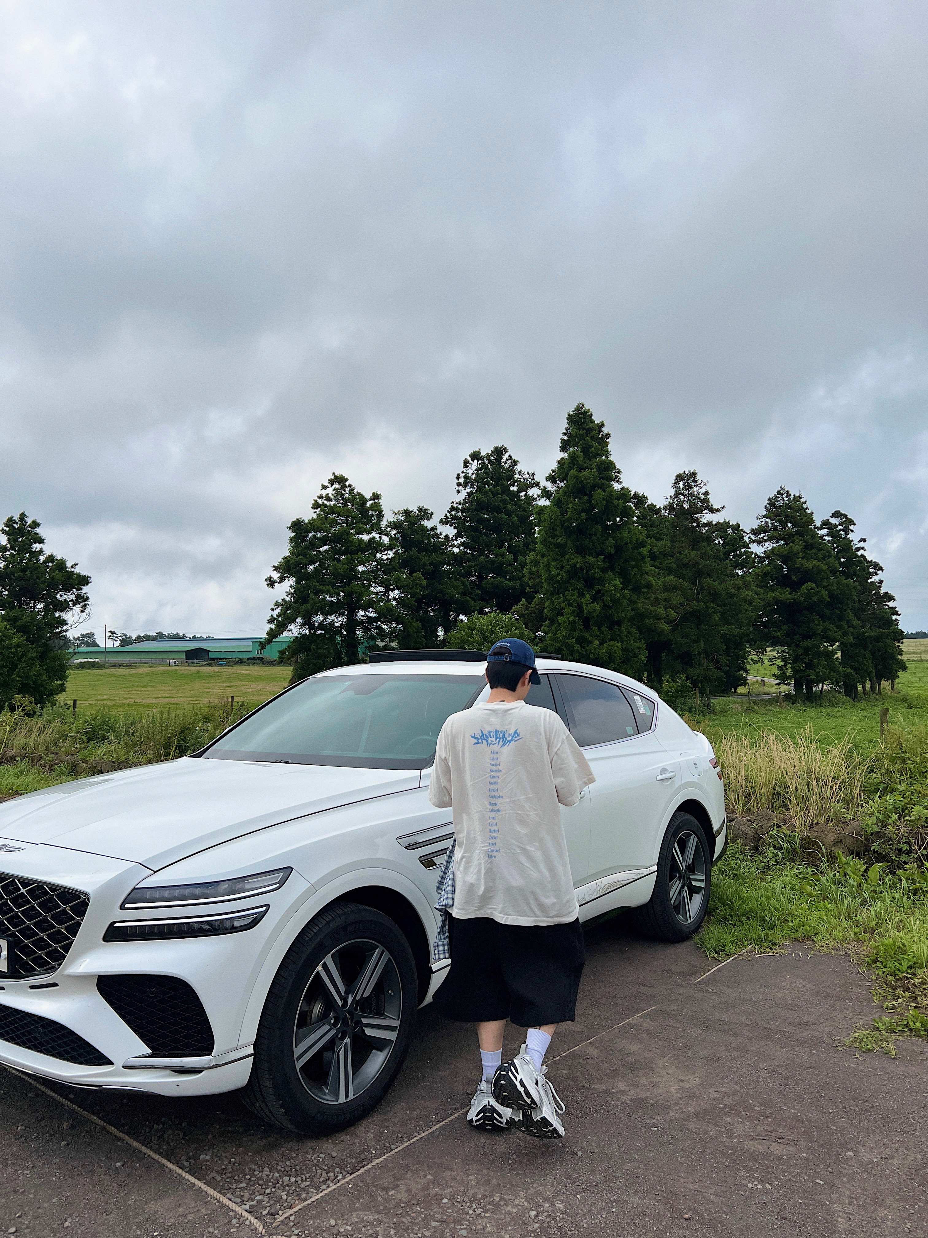 Saint Mxxxxxx x Evangelion Shinji S/S T-Shirt White, Nonnod Scuba Shorts Grey 착용 스타일 - 2