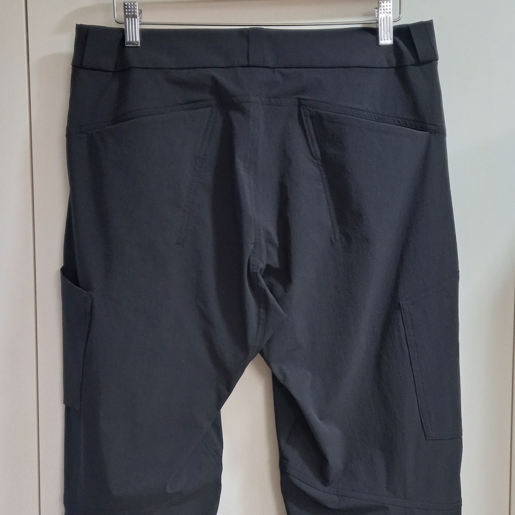 Arc'teryx Cronin Pants Black, Arc'teryx Cronin Pants Black 착용 스타일 - 4