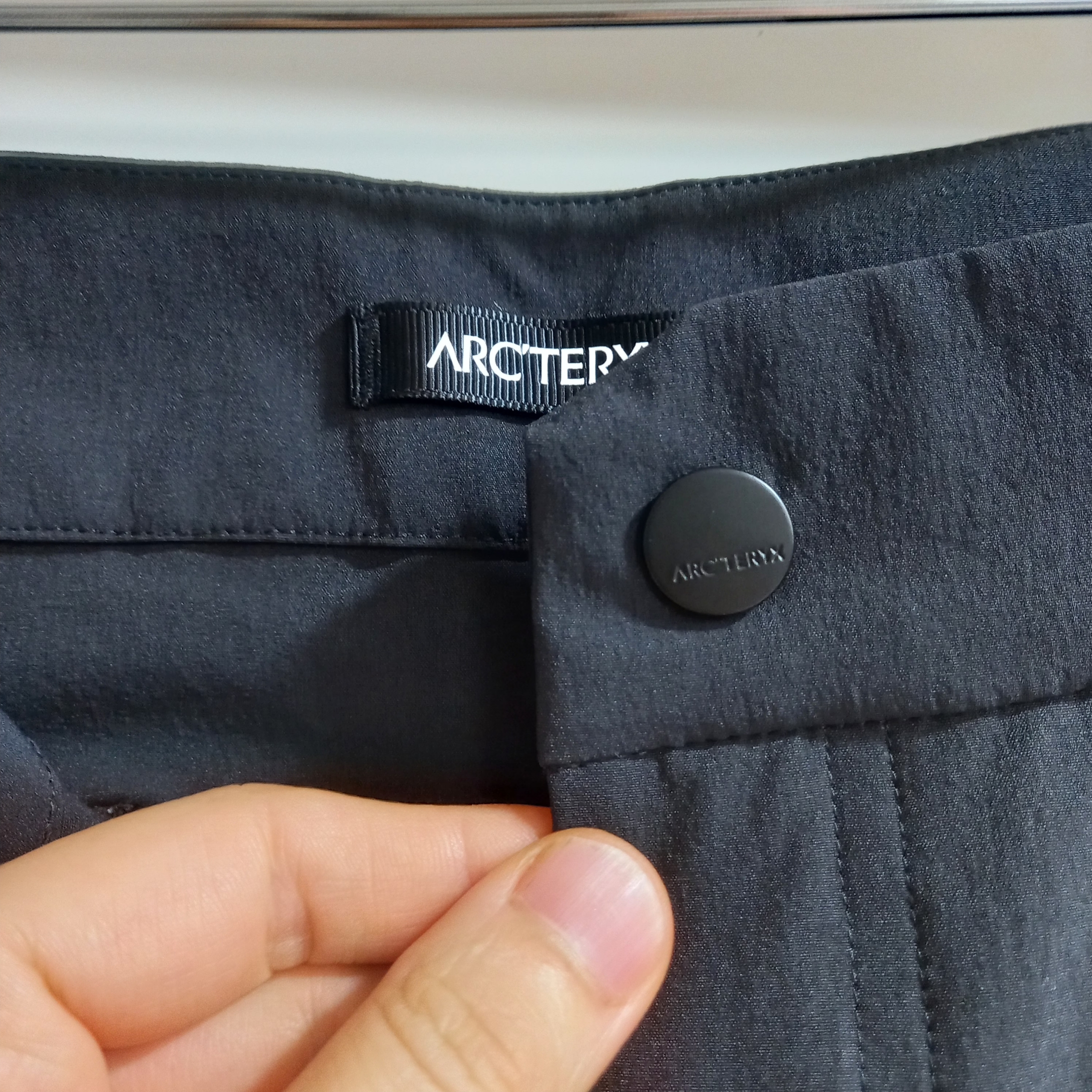 Arc'teryx Cronin Pants Black, Arc'teryx Cronin Pants Black 착용 스타일 - 5