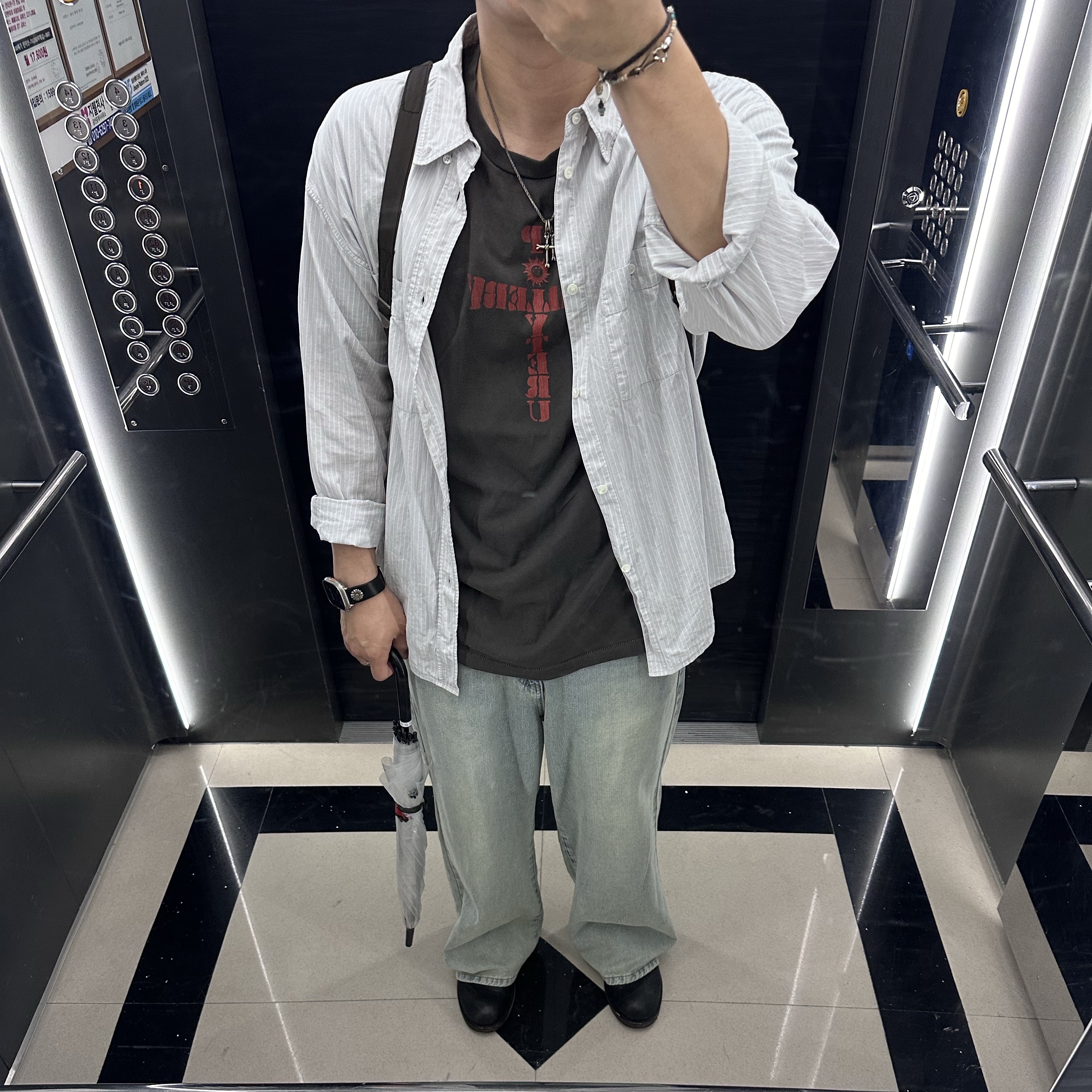 Polyteru 1011 1/2 Graphic T Shirt 'Cross Tee' Washed Charcoal Brown 착용 스타일