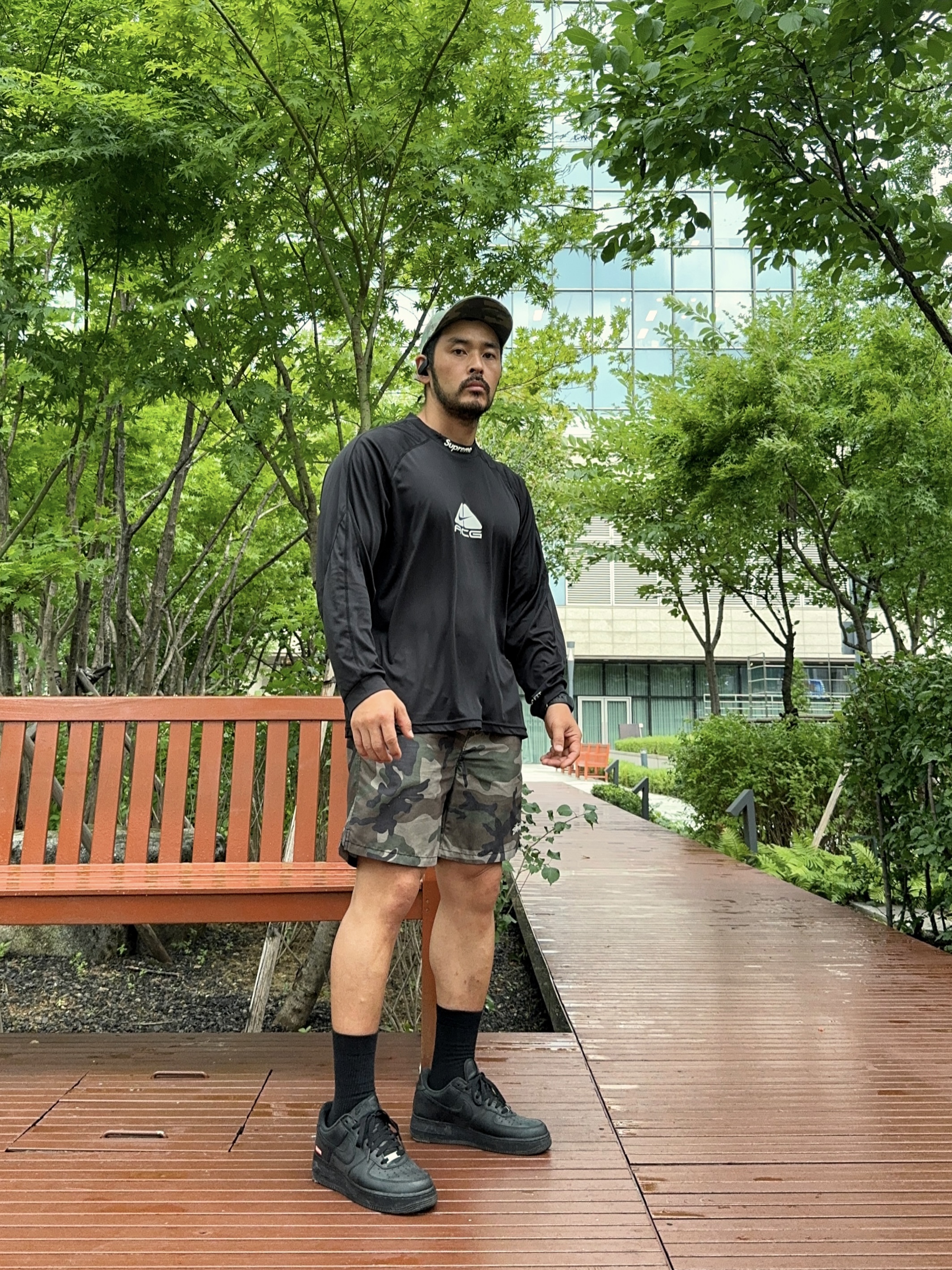 Supreme x Nike ACG Jersey Black - 22FW, Nike x Supreme Air Force 1 Low Black 착용 스타일 - 1
