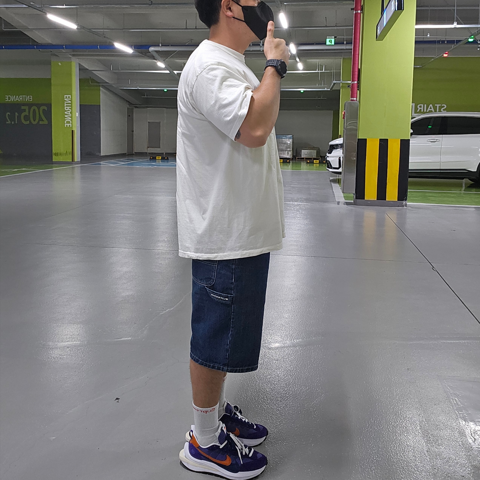 The North Face Purple Label 7 oz. Pocket T-Shirt Off White Purple, Supreme x Nike Denim Short Indigo - 24SS 착용 스타일 - 2