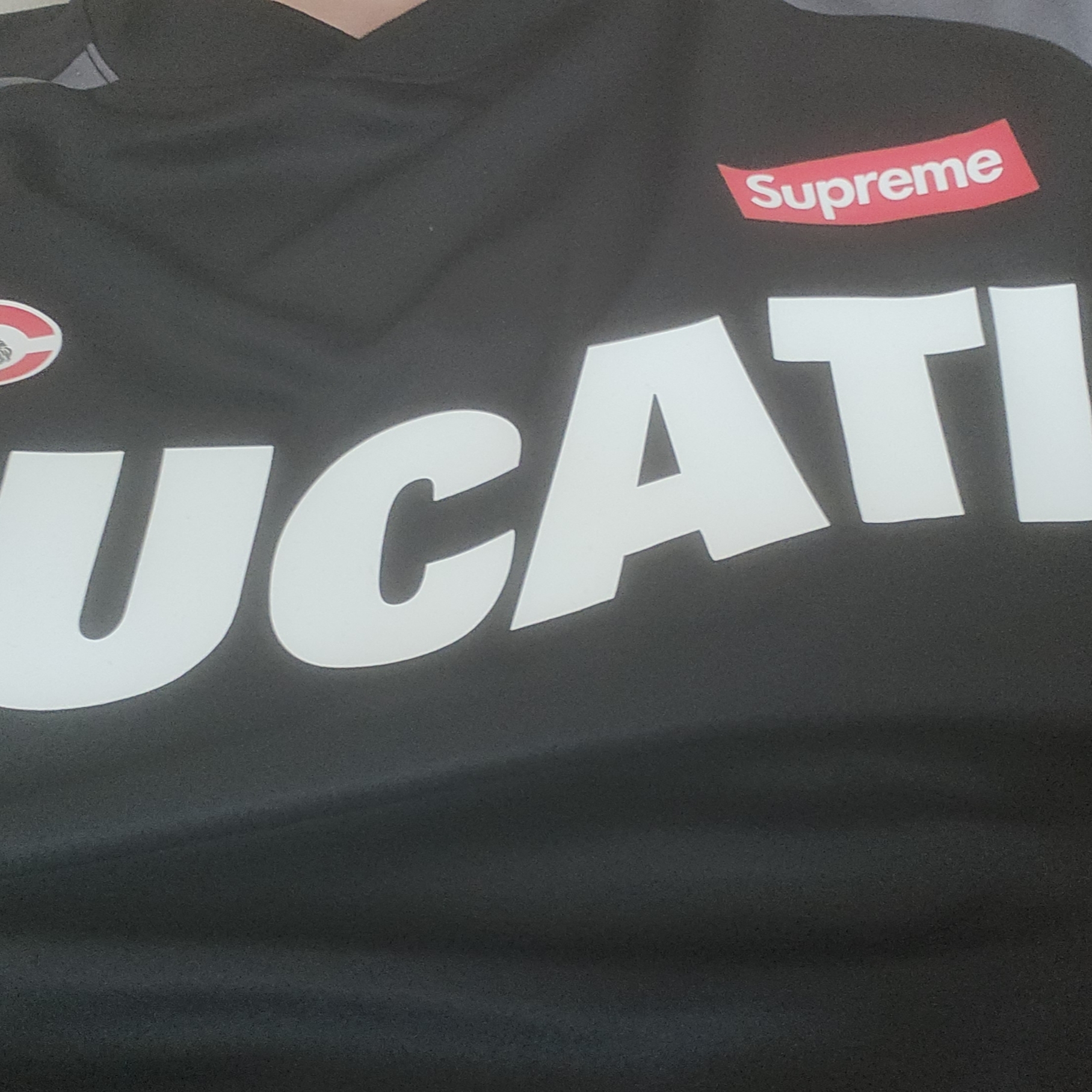 Supreme x Ducati Soccer Jersey Black - 24SS 착용 스타일