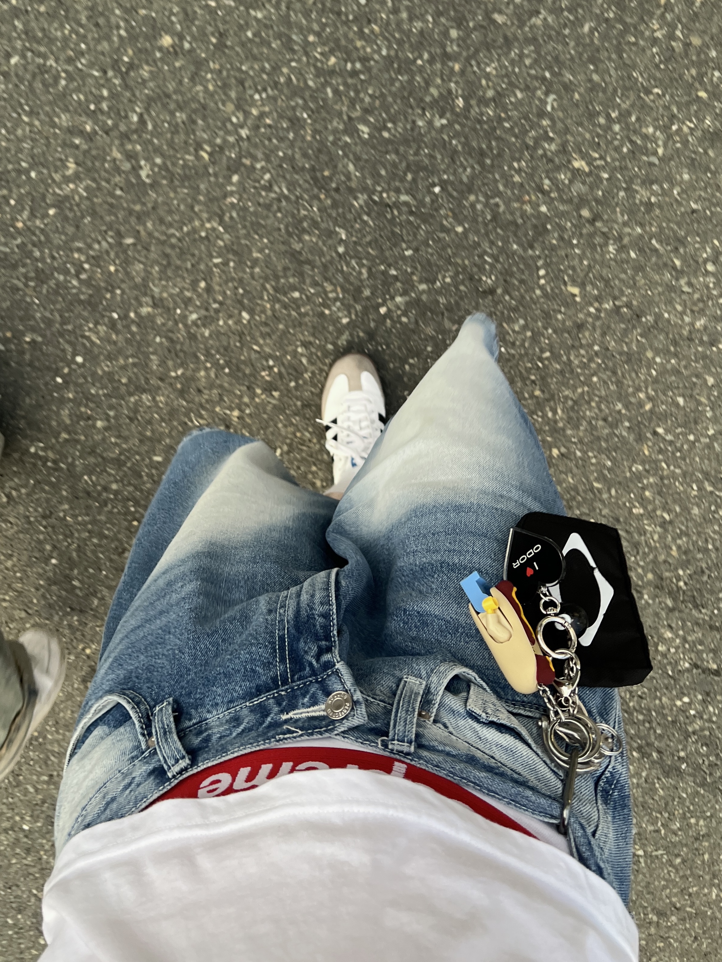 Supreme Hanes Boxer Briefs White (4 Pack), Mischief Rhombus Carabiner Pouch Black 착용 스타일 - 1