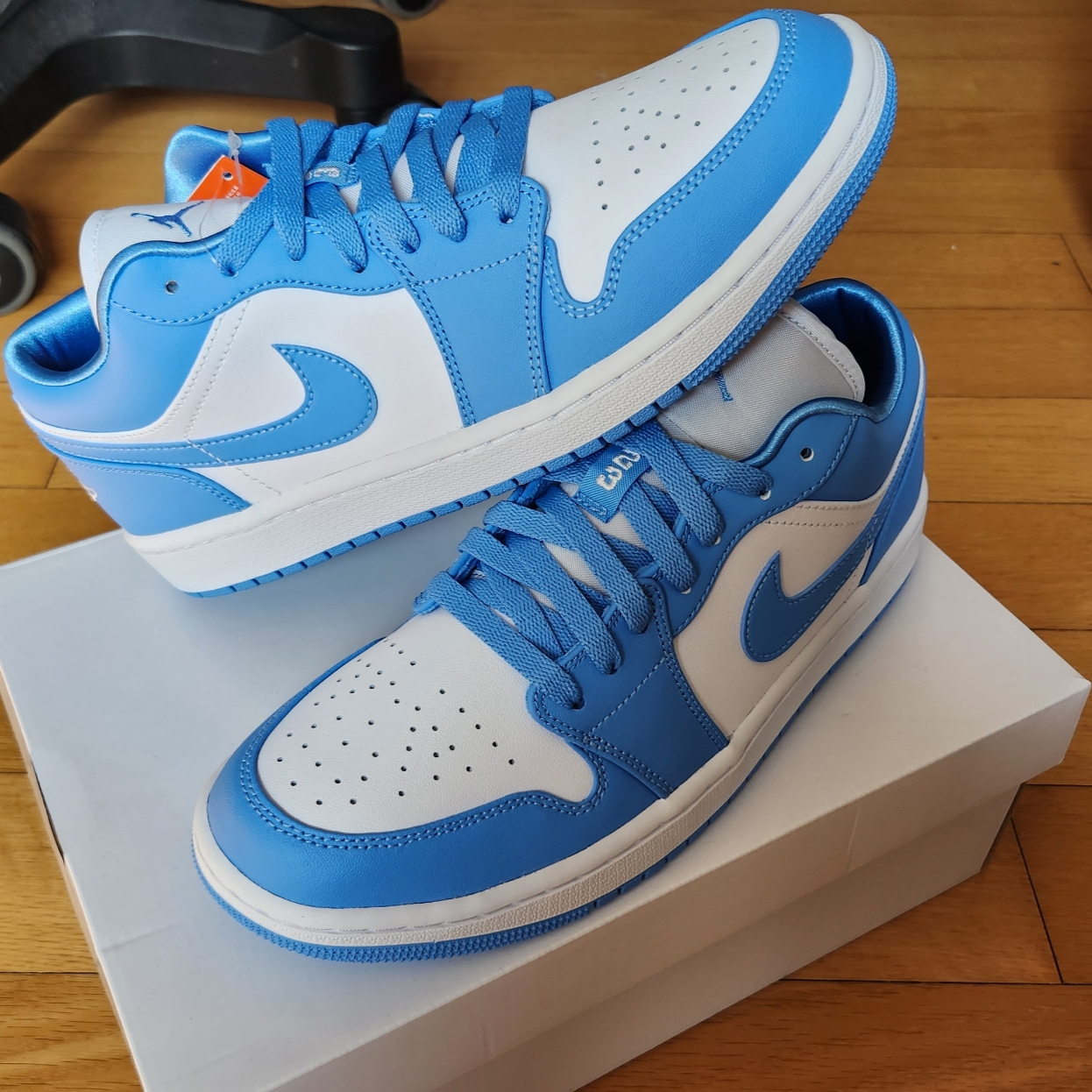(W) Jordan 1 Low UNC University Blue 착용 스타일