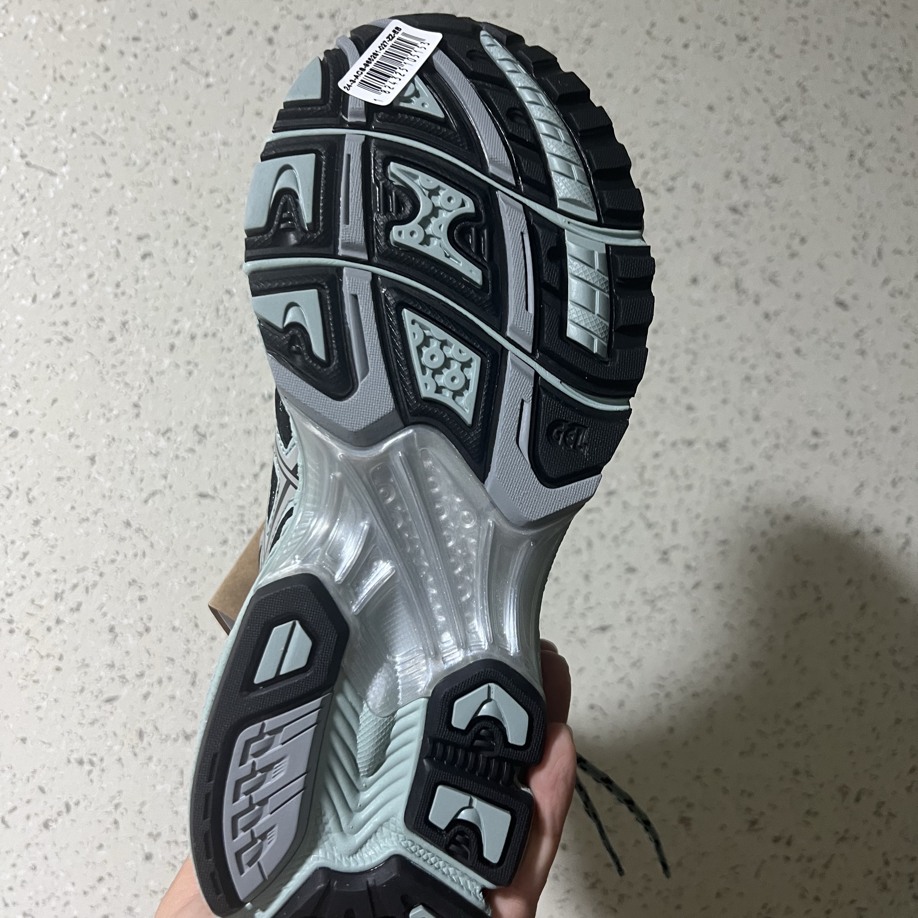 Asics Gel-Nimbus 10.1 Ocean Haze Pure Silver 착용 스타일 - 4