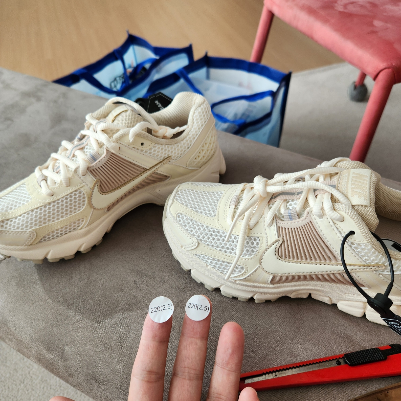 (W) Nike Zoom Vomero 5 Pale Ivory Sanddrift 착용 스타일