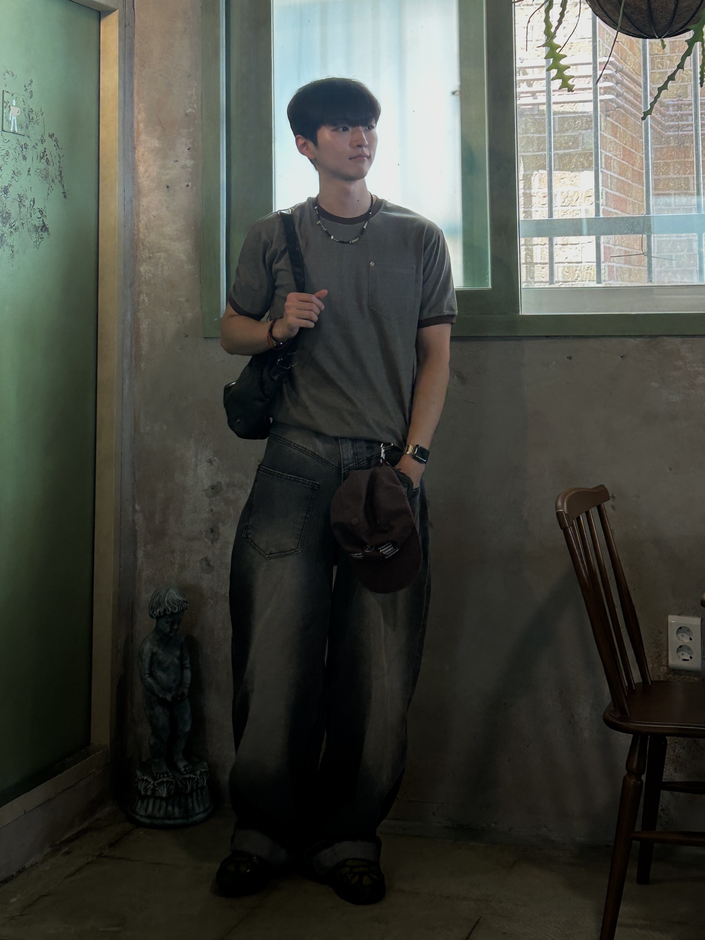 Nike Air Kukini Pilgrim Sequoia, Human Made Military Card Case Olive Drab 착용 스타일 - 1