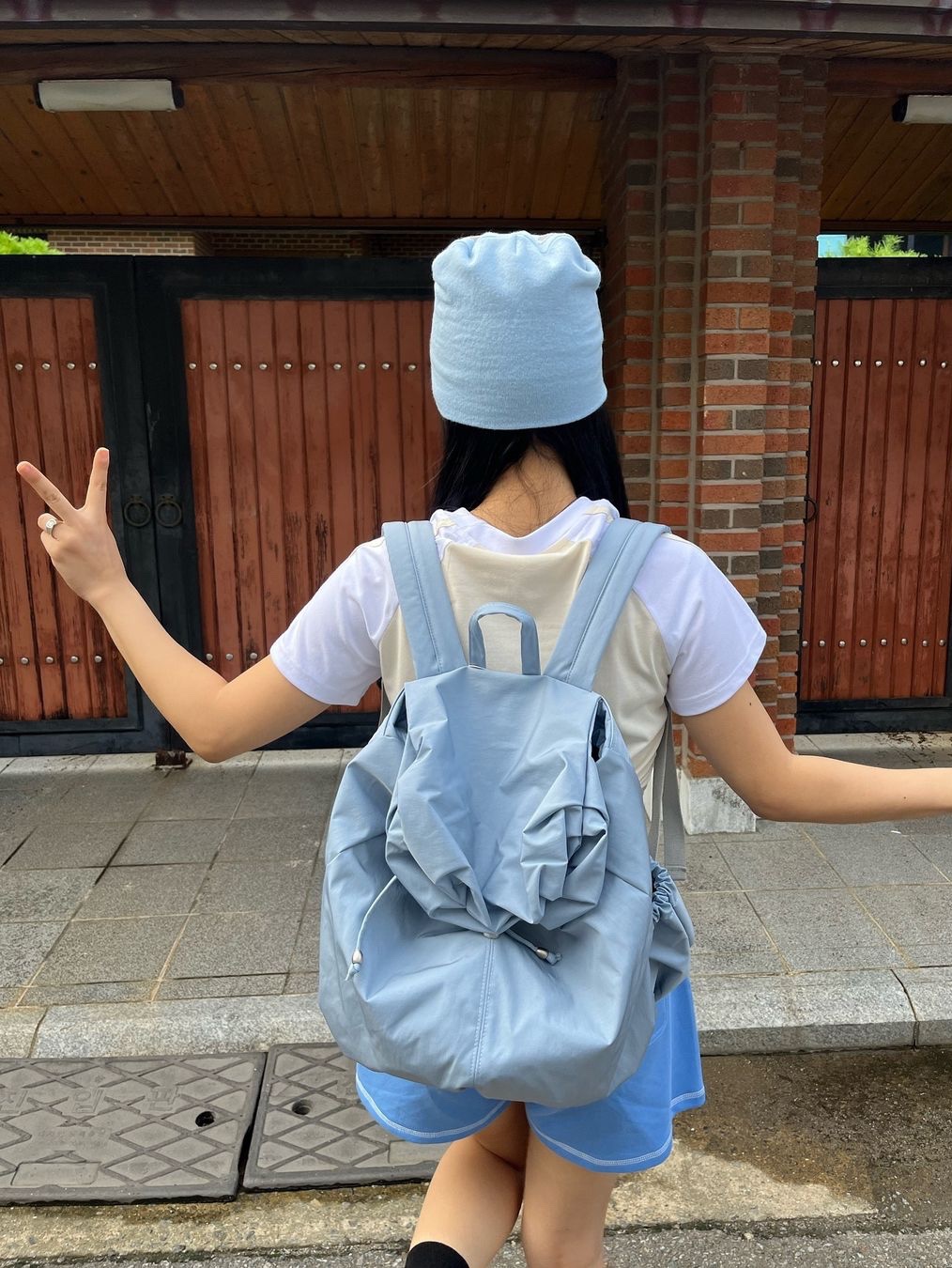 ACOC Blooming Mini Backpack Ice Blue, ACOC Blooming Mini Backpack Gray 착용 스타일