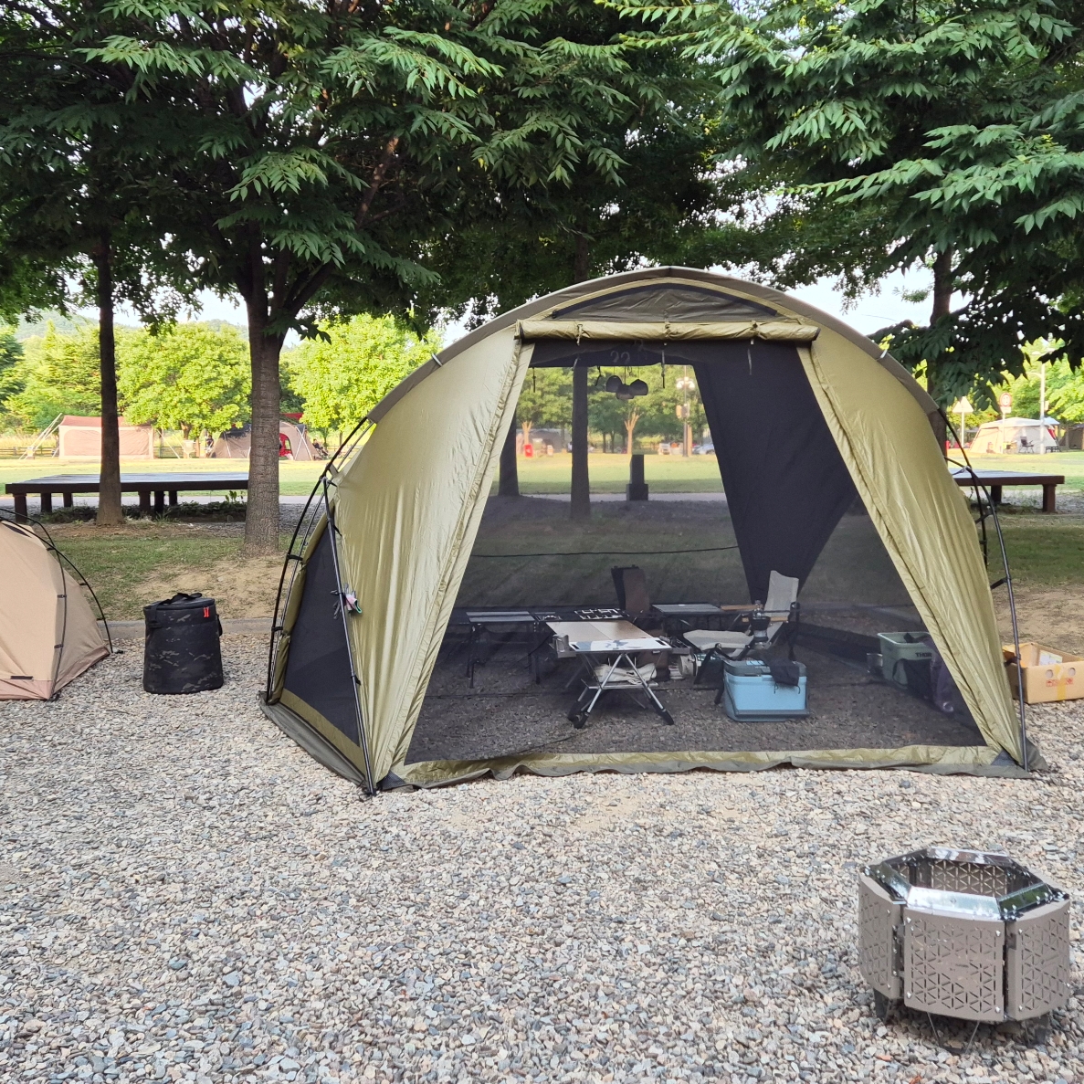 Helinox Tactical V-Tarp 4.0 R1 Coyote Tan 착용 스타일