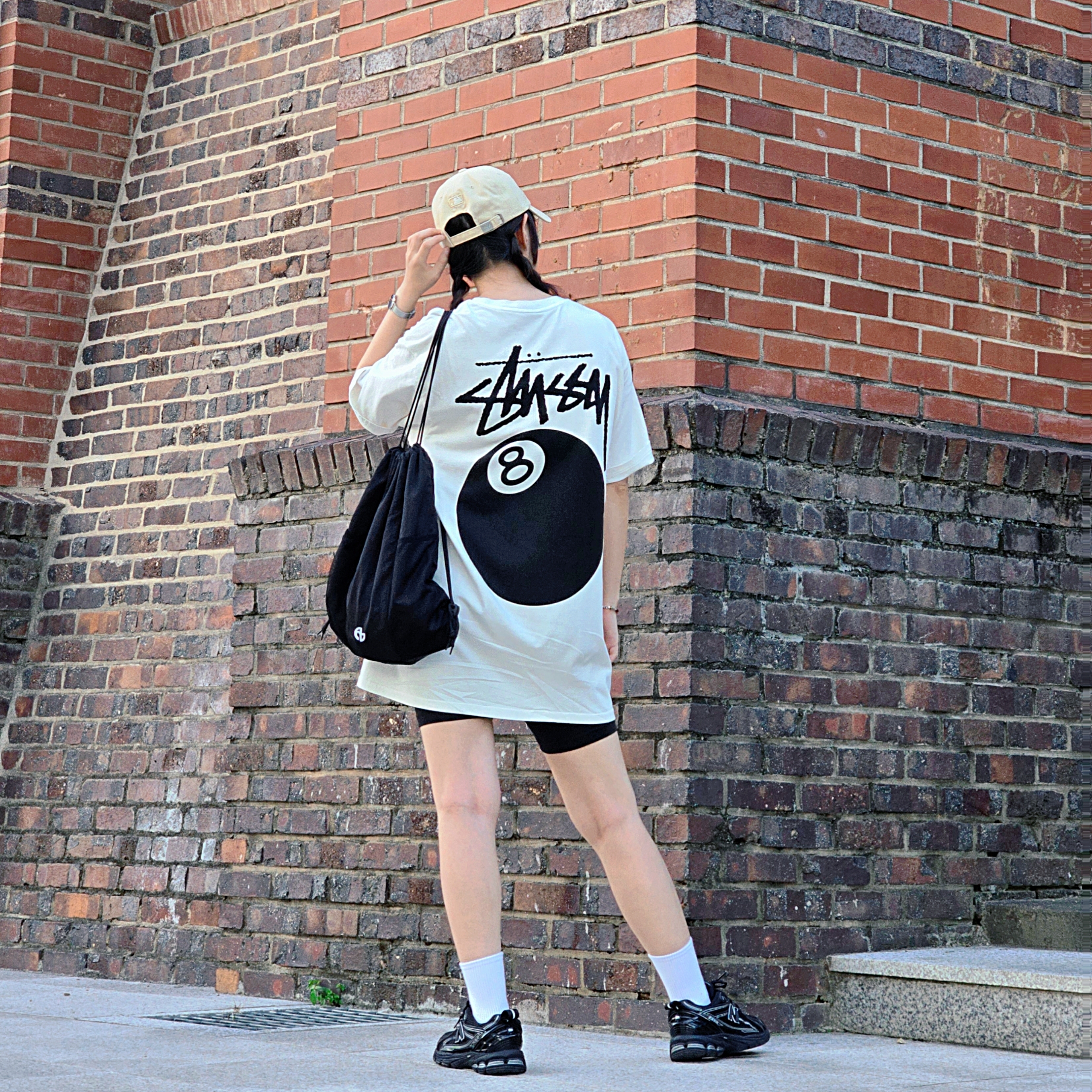 Stussy 8 Ball Pigment Dyed T-Shirt Natural, (W) Nike Essential Mid Rise Bike Shorts Black - Asia 착용 스타일 - 2