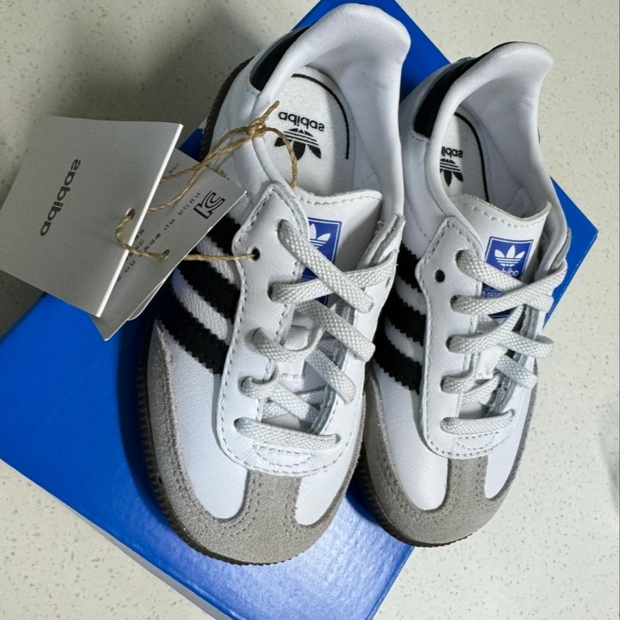 (C) Adidas Samba OG Cloud White Core Black 착용 스타일