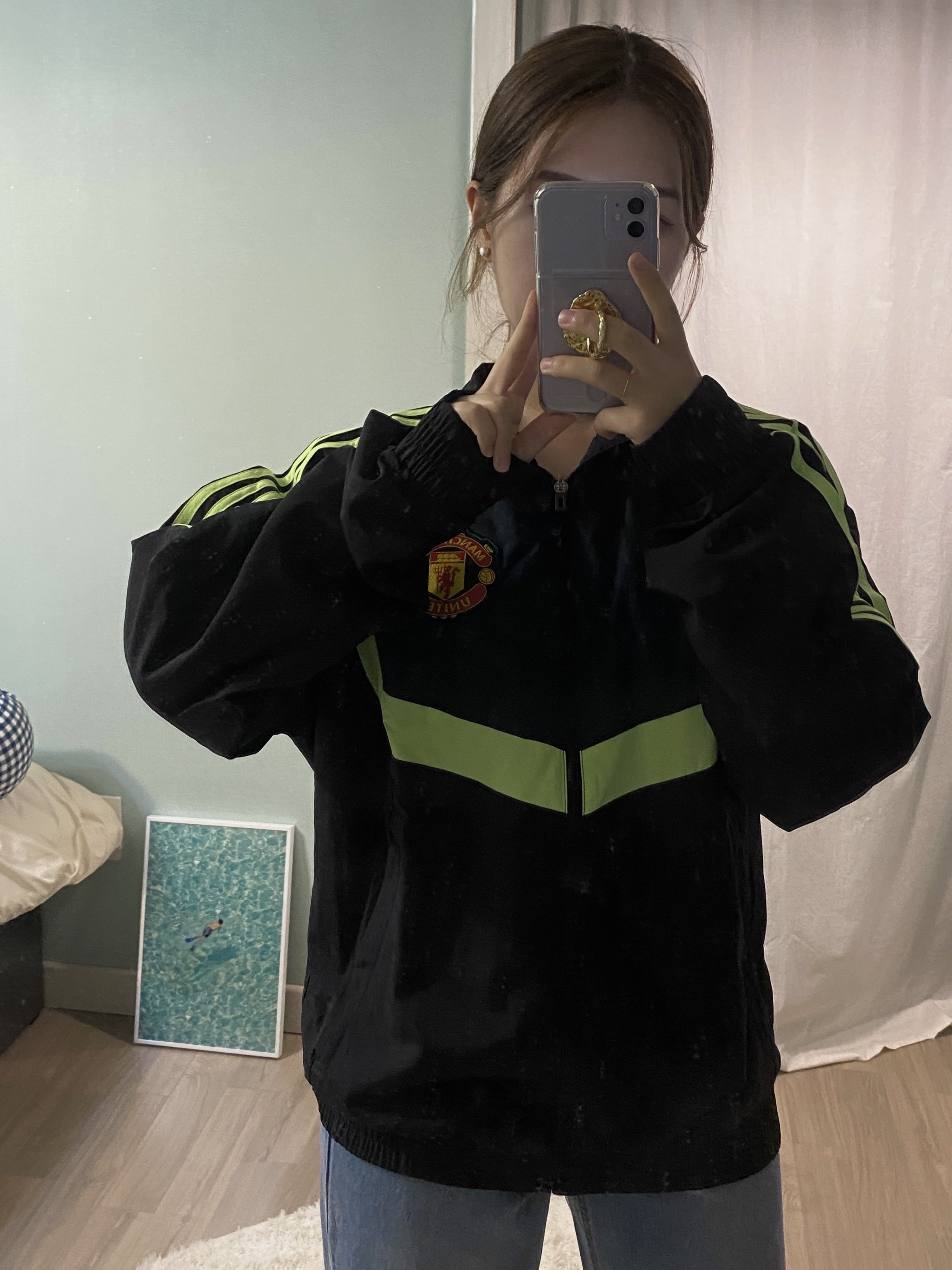 Adidas Manchester United Woven Track Top Black Green Night - KR Sizing, (W) Adidas Satin Sprint Shorts Black - KR Sizing 착용 스타일 - 2