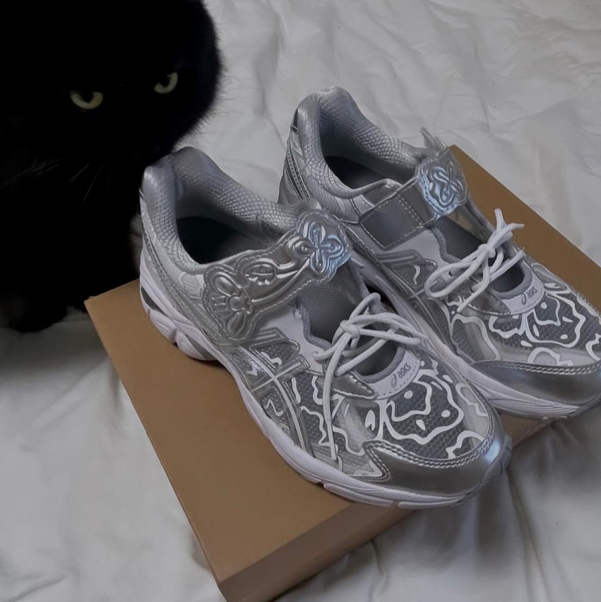 Asics x Cecilie Bahnsen GT-2160 White 착용 스타일