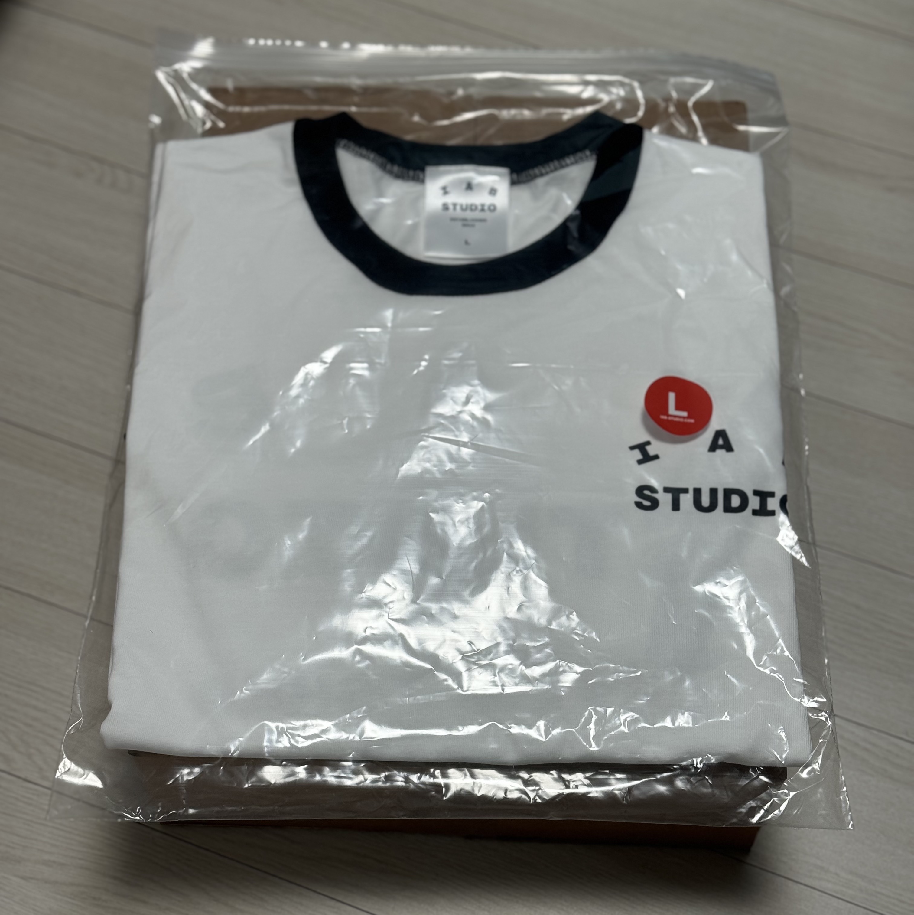 IAB Studio Established T-Shirt White Black 착용 스타일